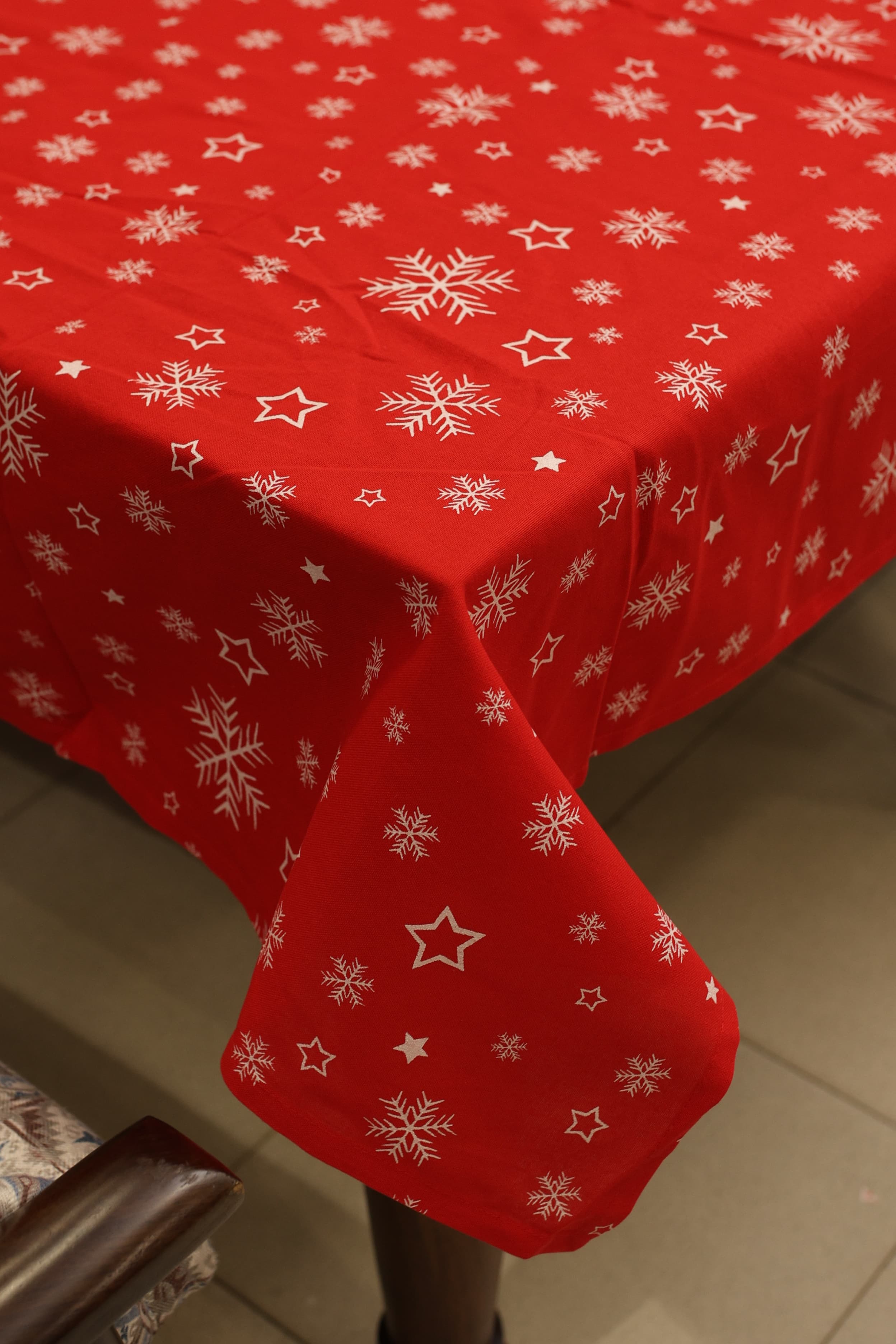 Table cloths - 6 seater Xmas edition