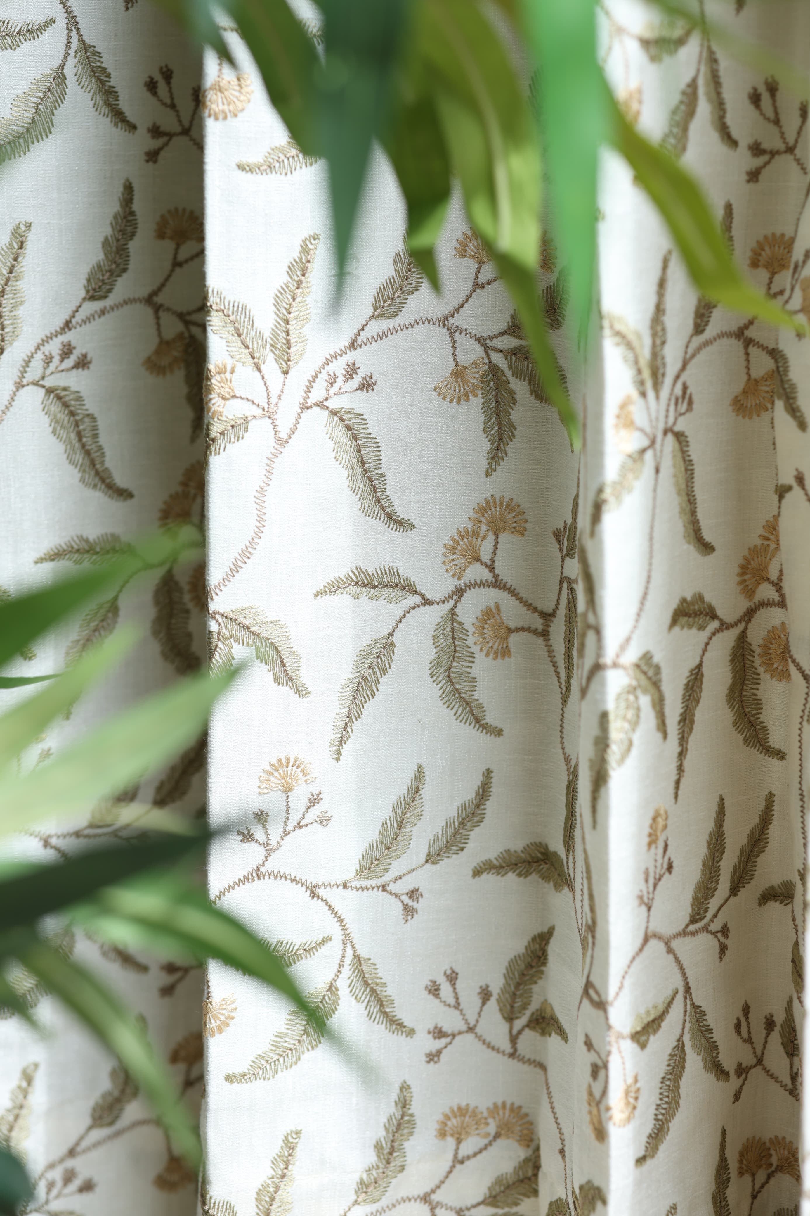 Curtains : Premium embroidery opaque curtains prebooking (description )