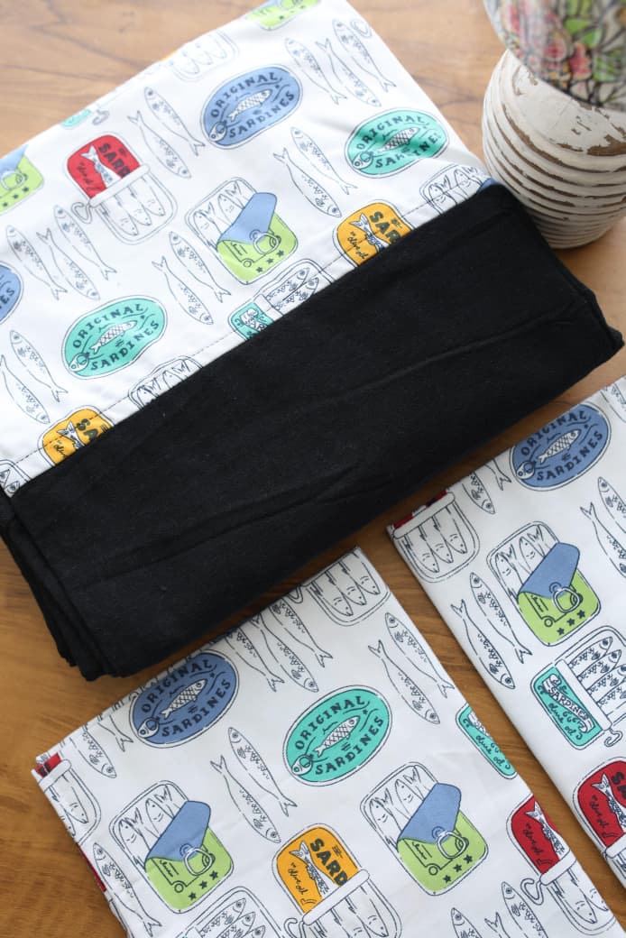 Bedsheets - King daily use border bedsheets