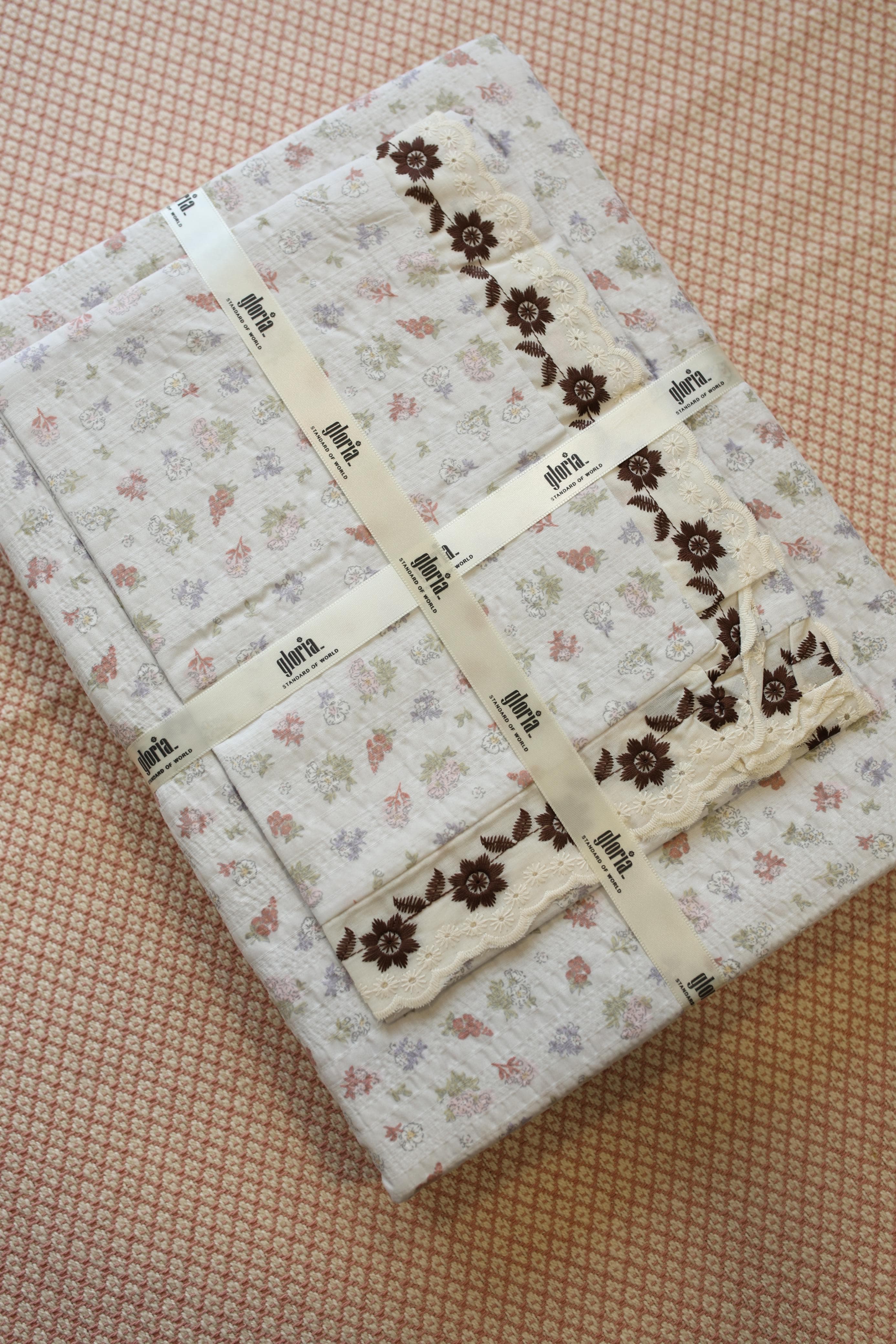 Bedsheets - Premium King soft cotton lace bedsheets majestic