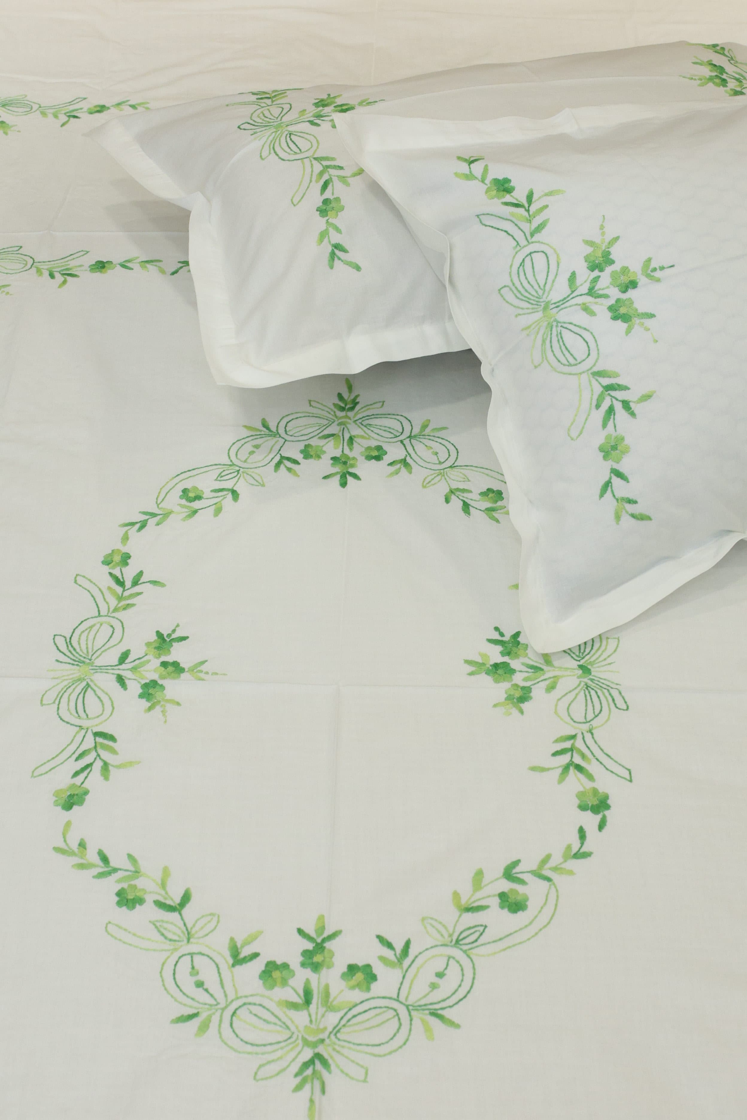 Premium Hand Embroidery Cotton King Size Bedsheet Set with 2 Pillow Covers HEK