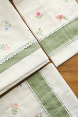 Bedsheets - King premium Machine Embroidery Bedsheet multi