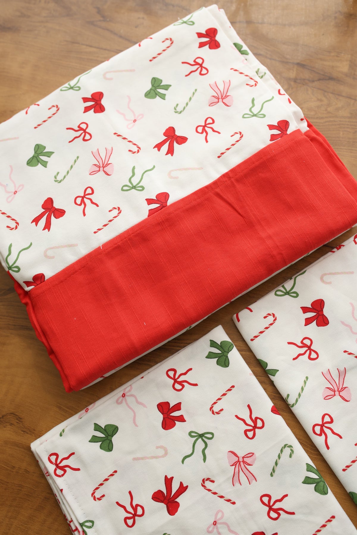 Bedsheets - King daily use border bedsheets