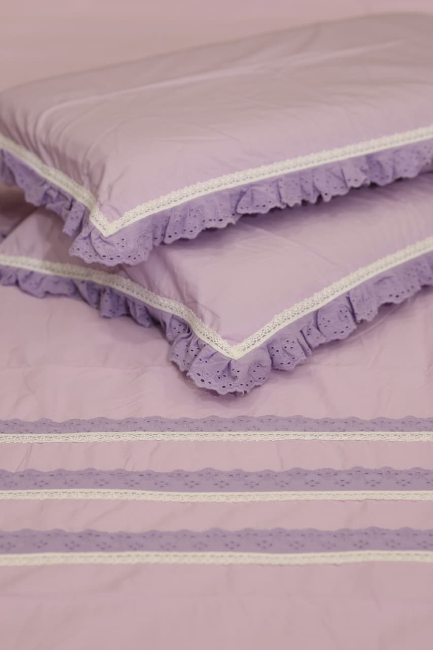 Bedsheets - Premium designer Queen bedsheets dd lace