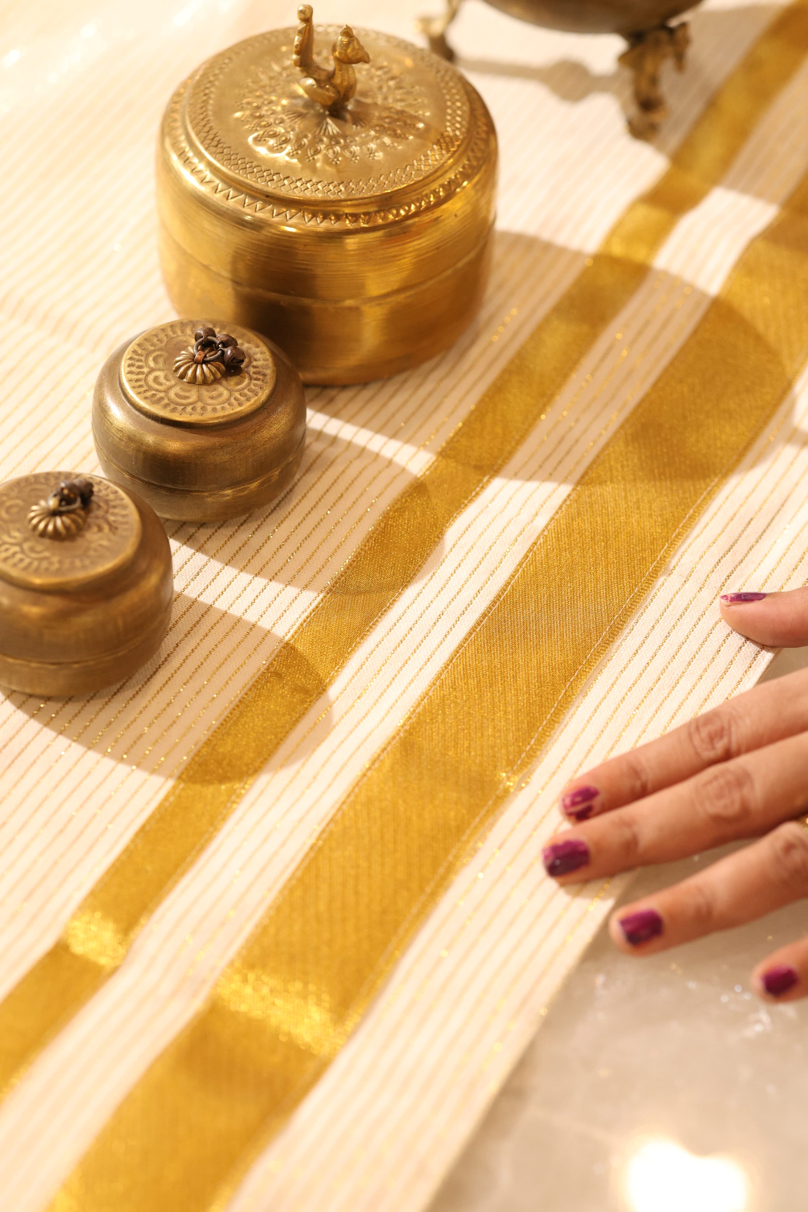 Onam Striped Table Runner - 6 seater