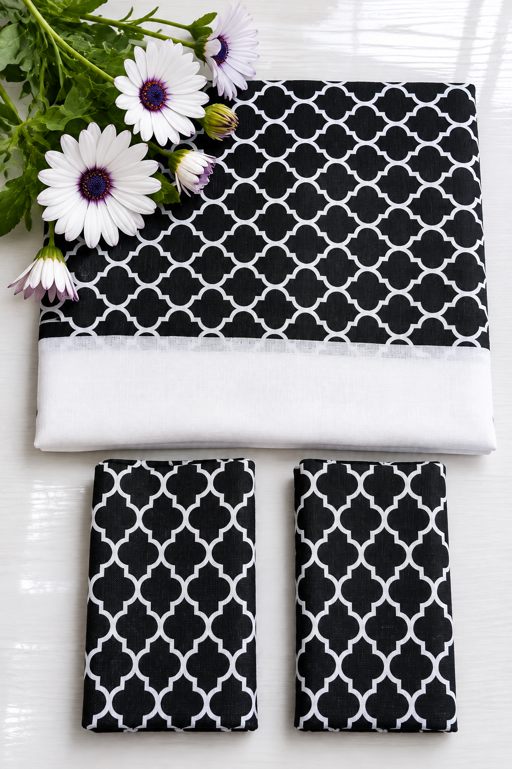 Bedsheets-Queen daily use border bedsheets