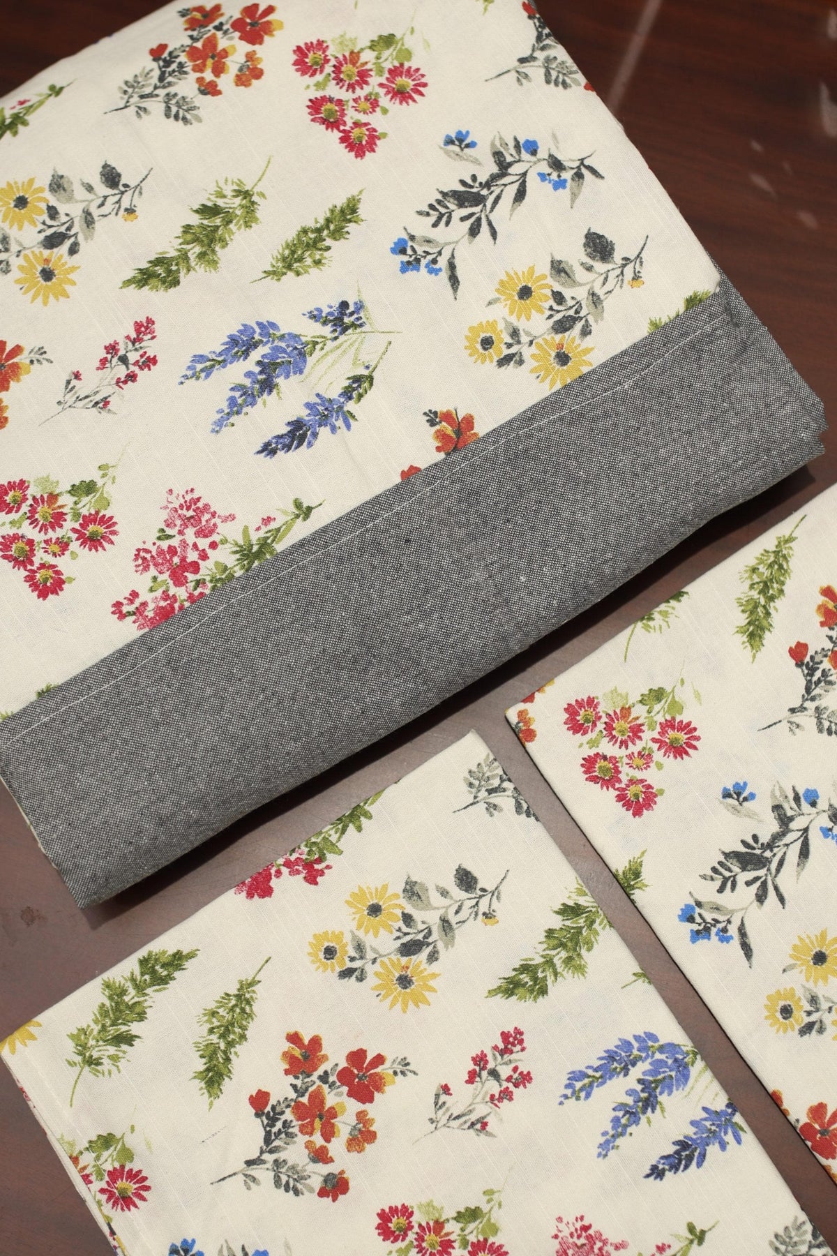 Bedsheets - King Daily use border bedsheets