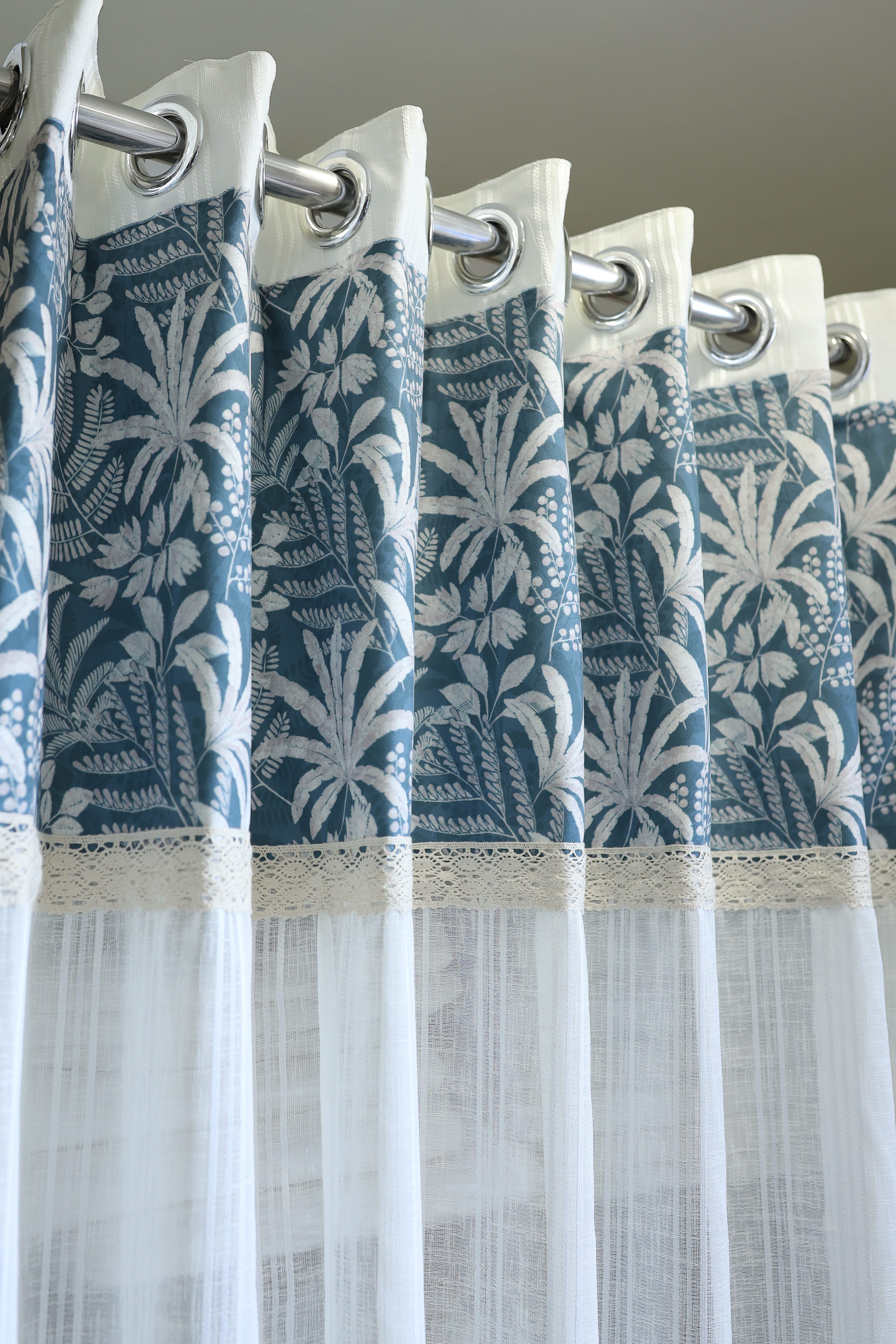 Curtains:Floral printed sheer curtains