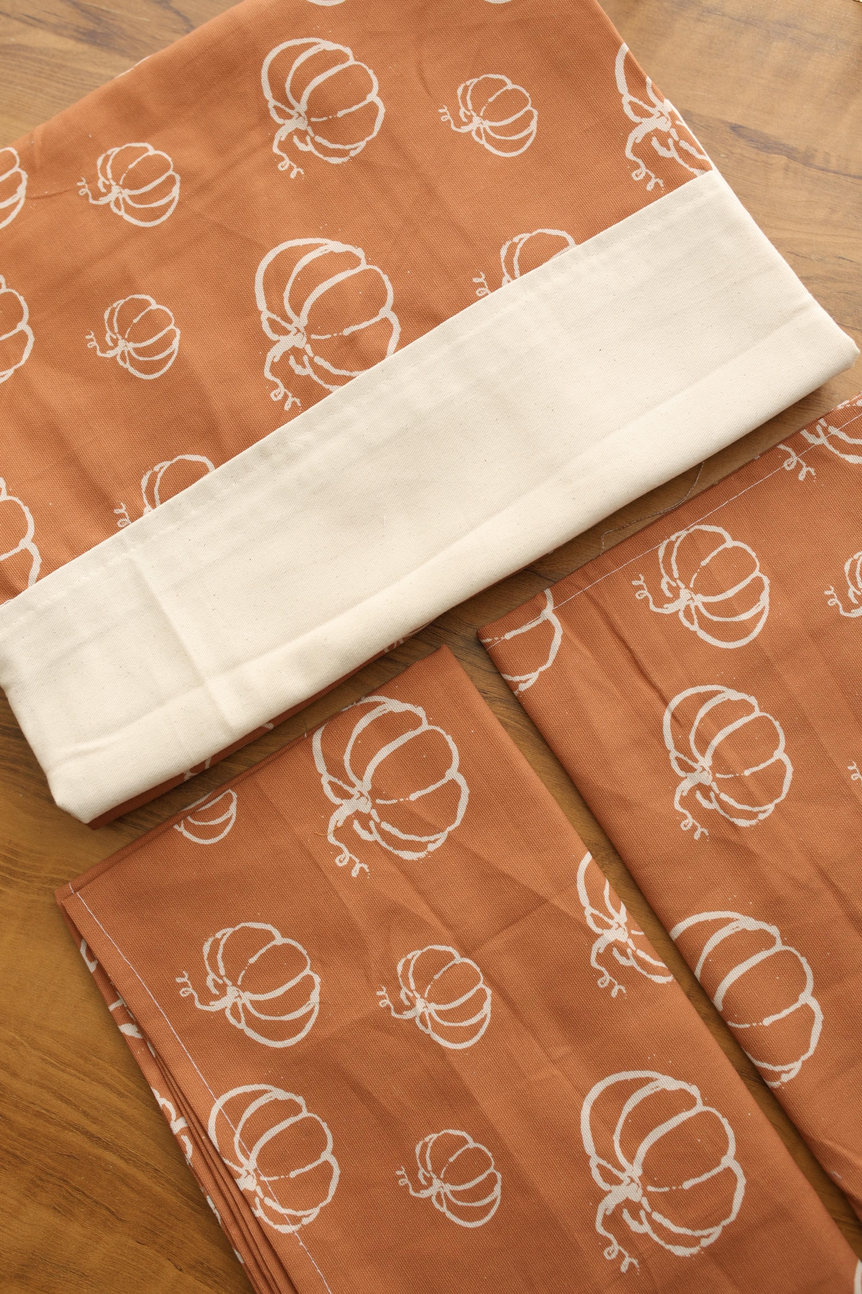 Bedsheets - Queen daily use border bedsheets
