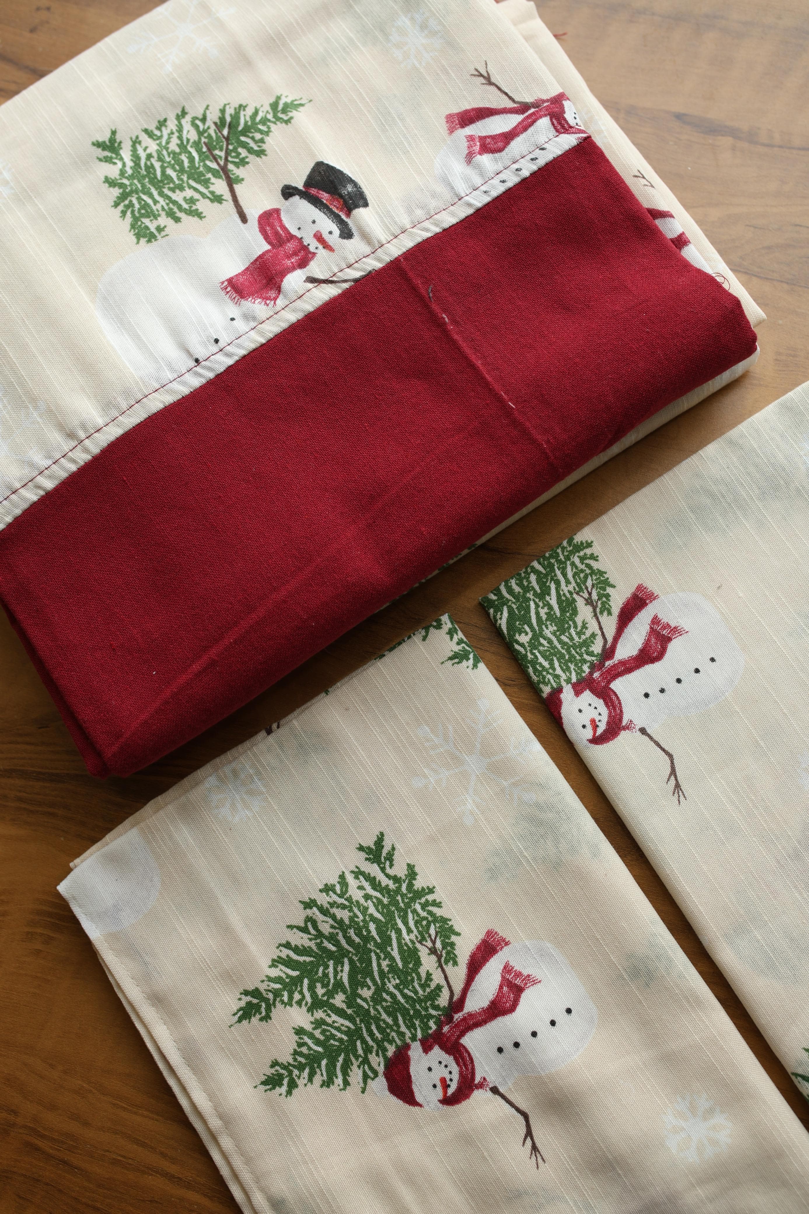 Bedsheets - King daily use border bedsheets
