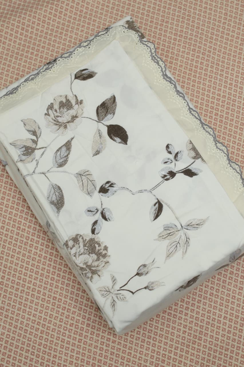 Bedsheets - King soft cotton lace bedsheets majestic Ziva