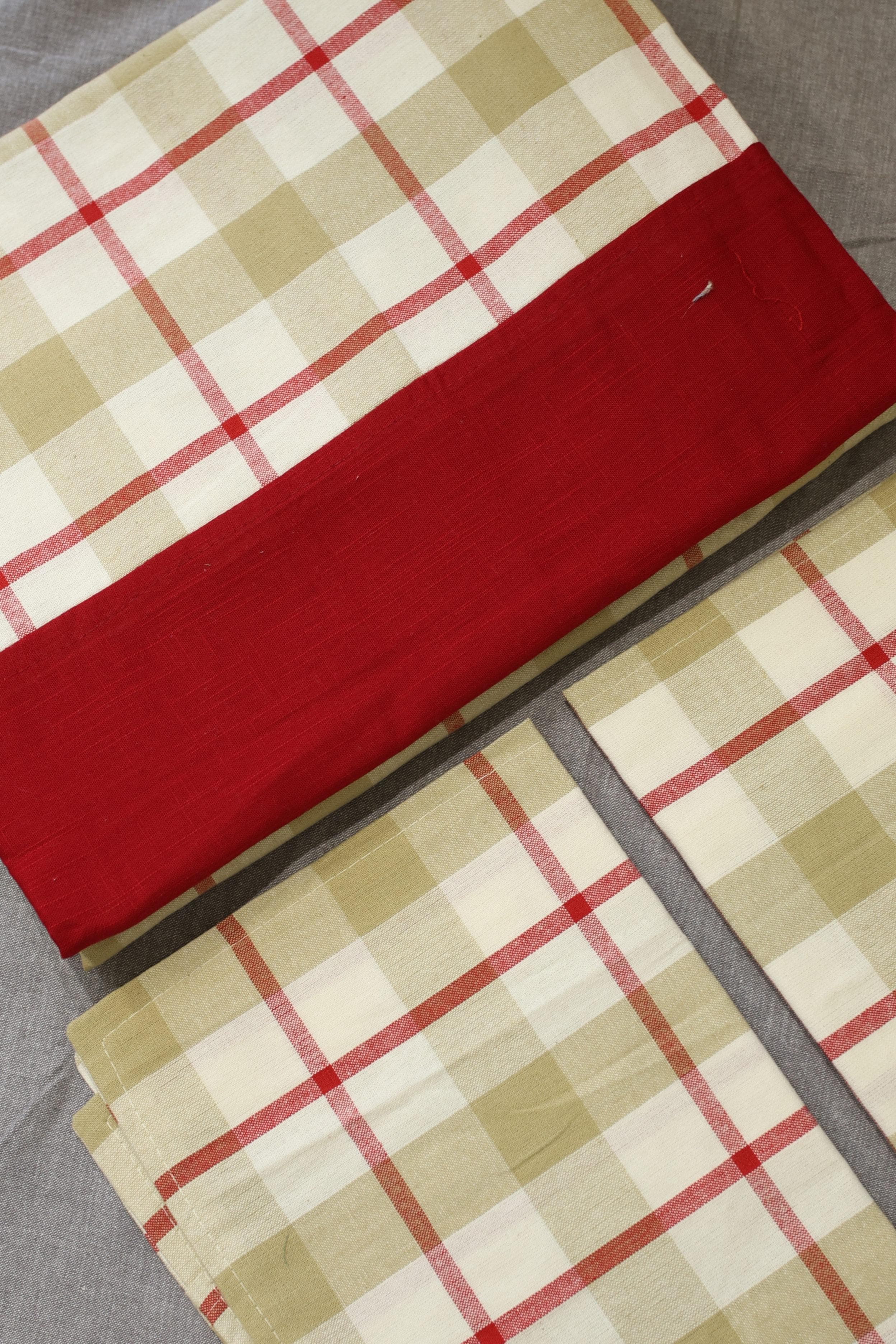 Bedsheets - Queen daily use border bedsheets