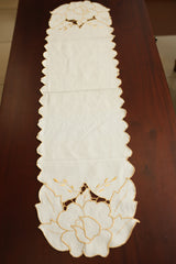 Table runners-Cut work