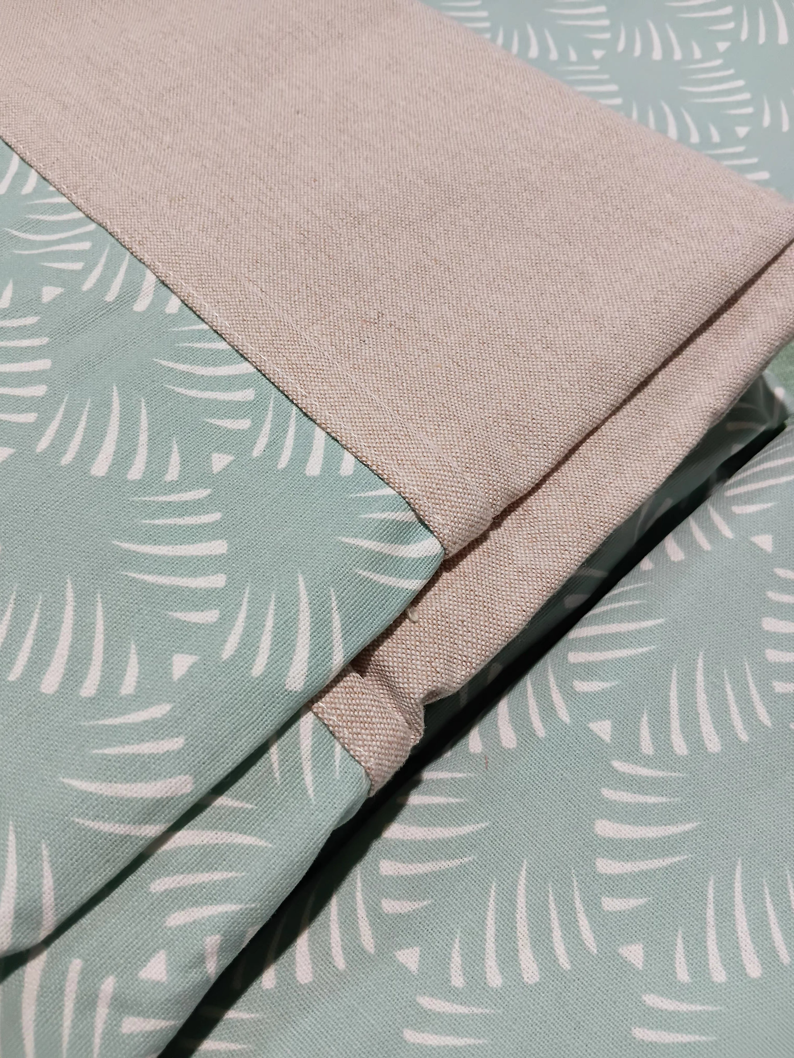 Bedsheets-King Daily use border bedsheets