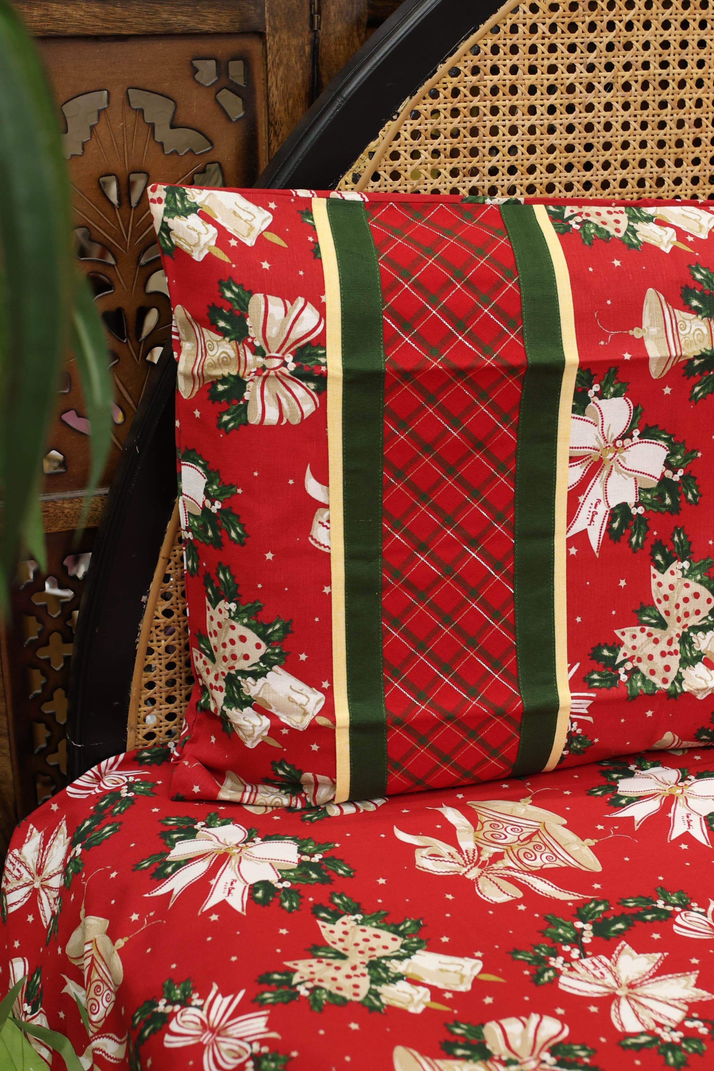 Queen Size Christmas Theme Bedsheet Set - Xmas Edition