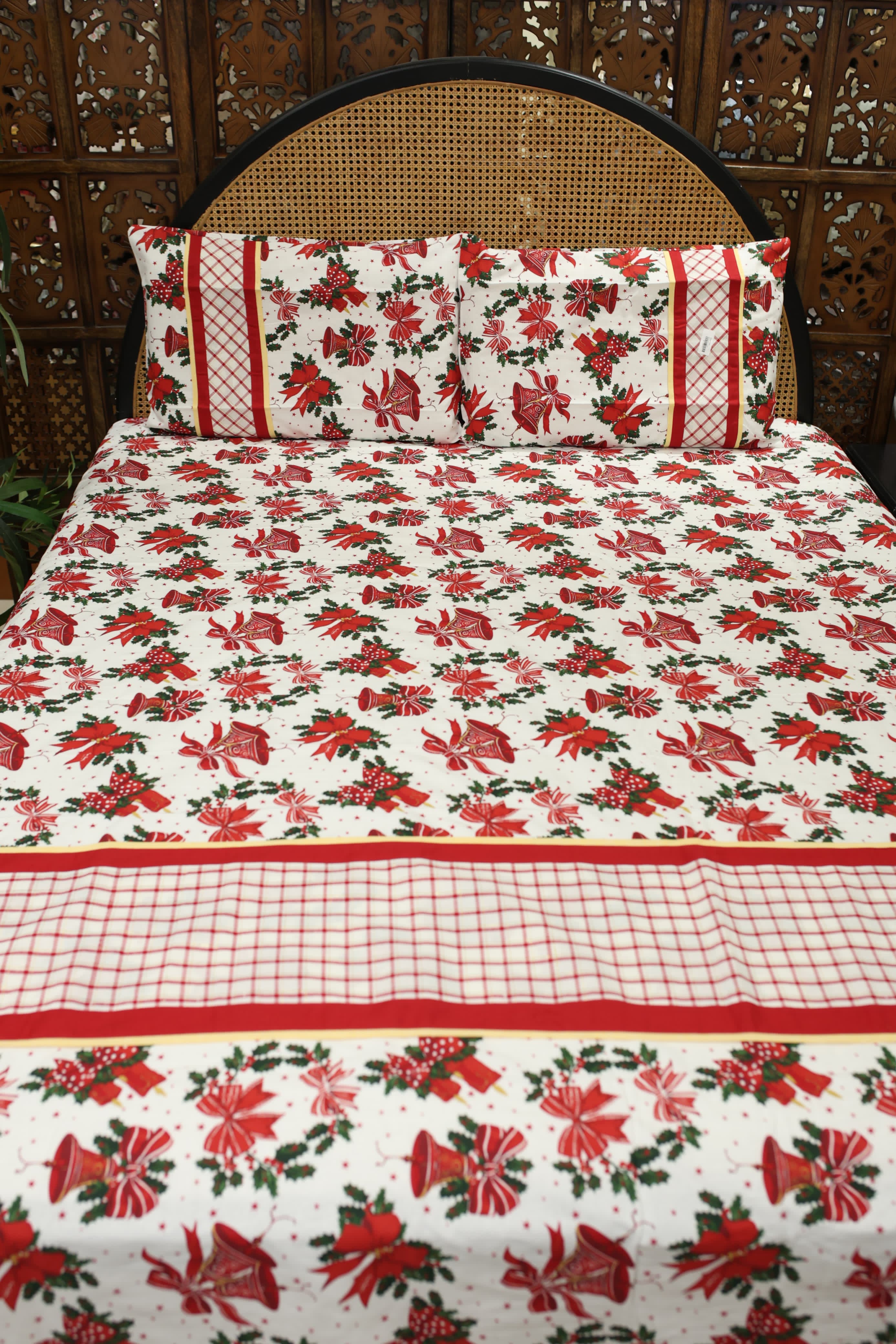 Queen Size Christmas Theme Bedsheet Set - Xmas Edition