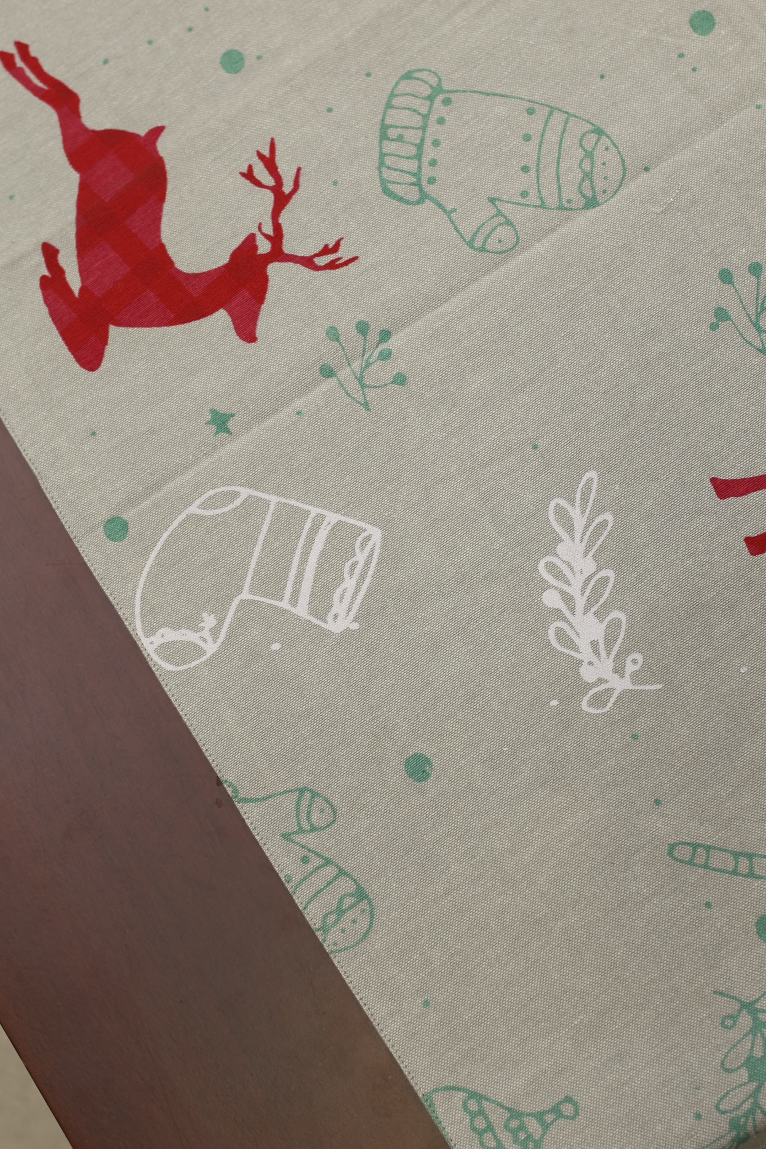 Table Runner - 4 Seater Xmas edition