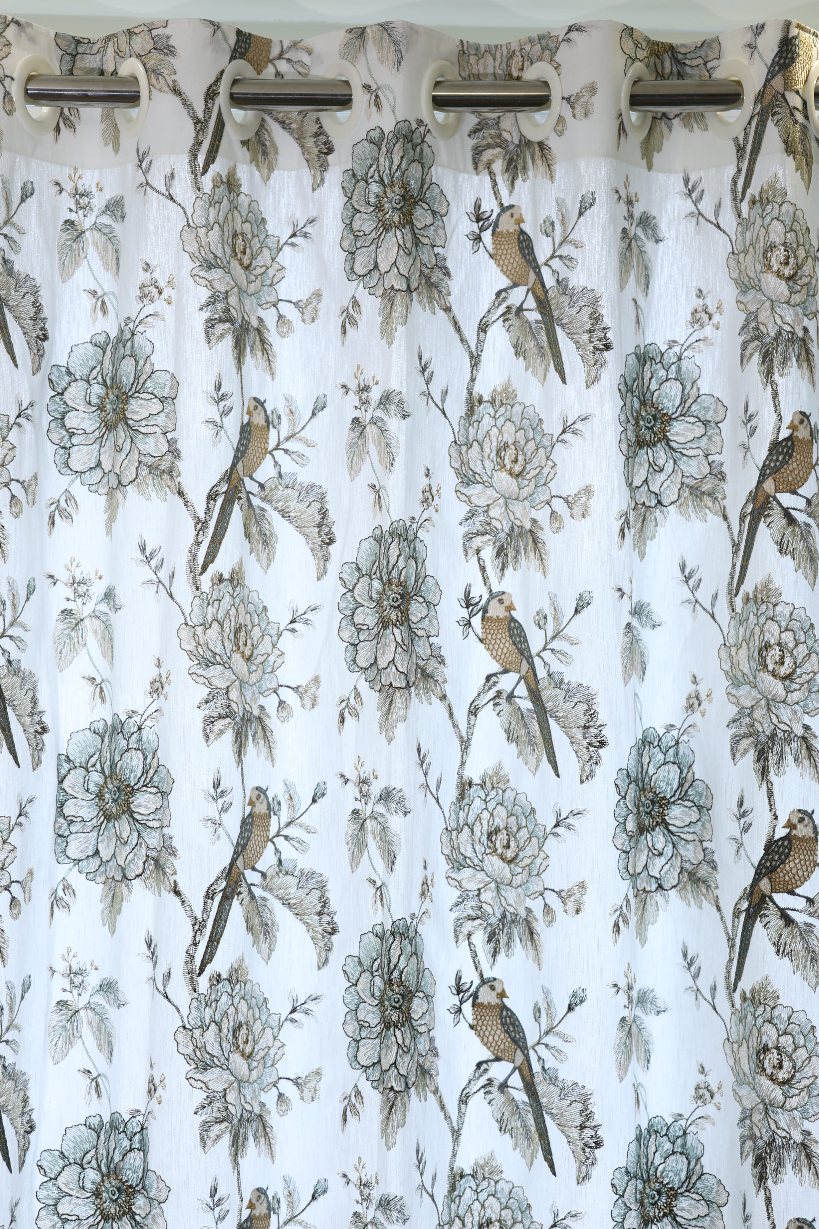 Curtains:Premium embroidery opaque curtains