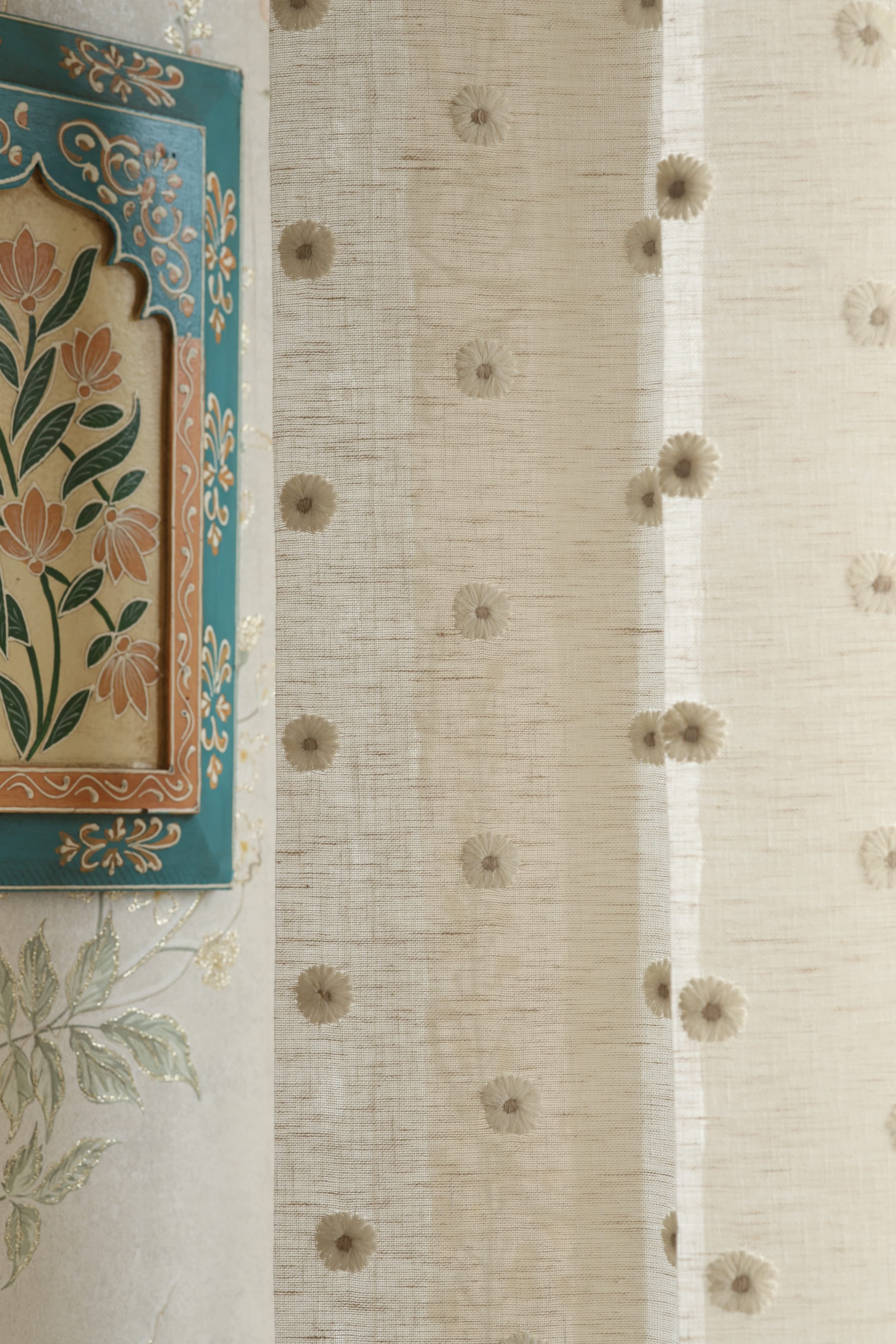 Daisy Sheer Premium embroidery Sheer Curtain : Cream/ off