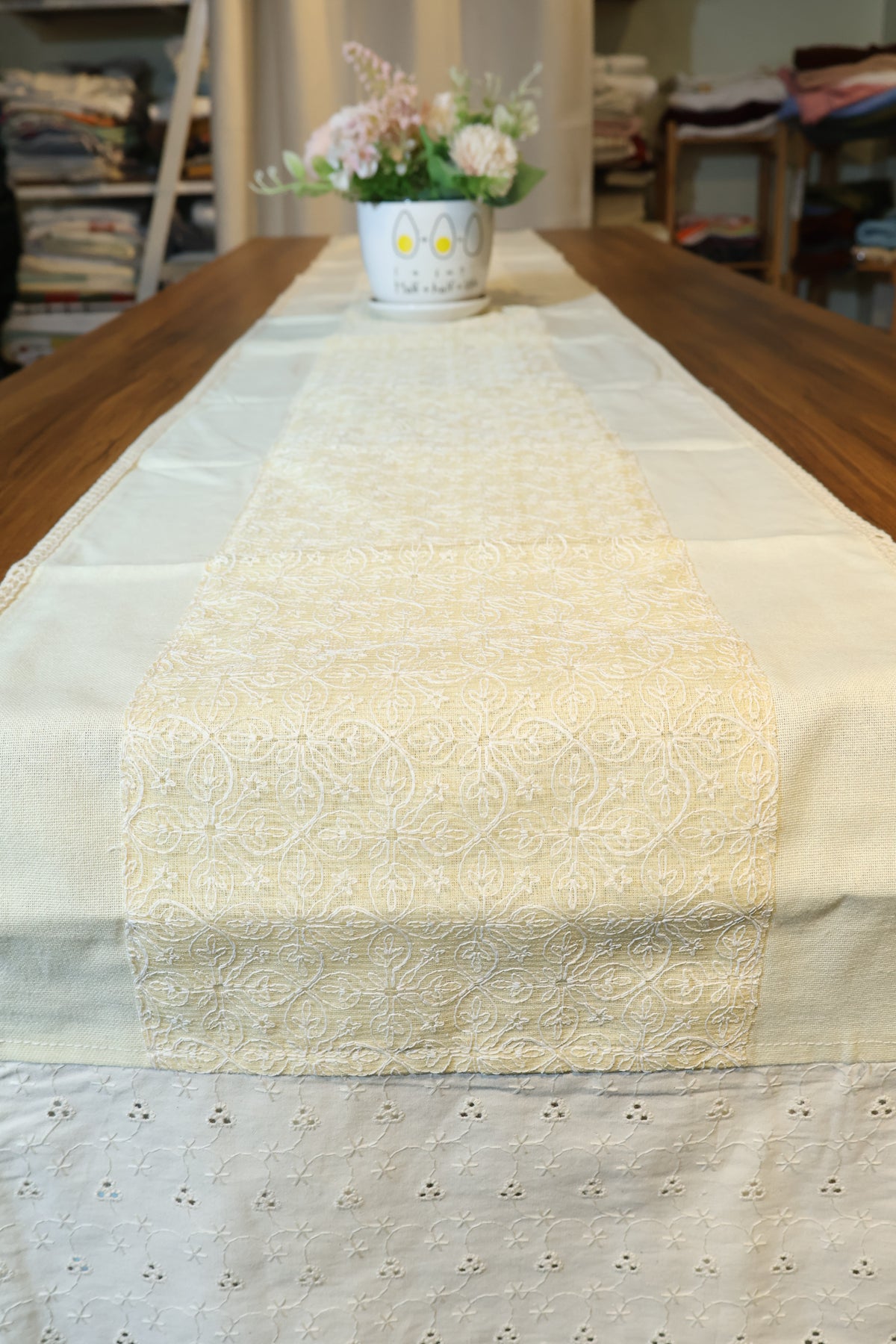 Table runner 6 seater