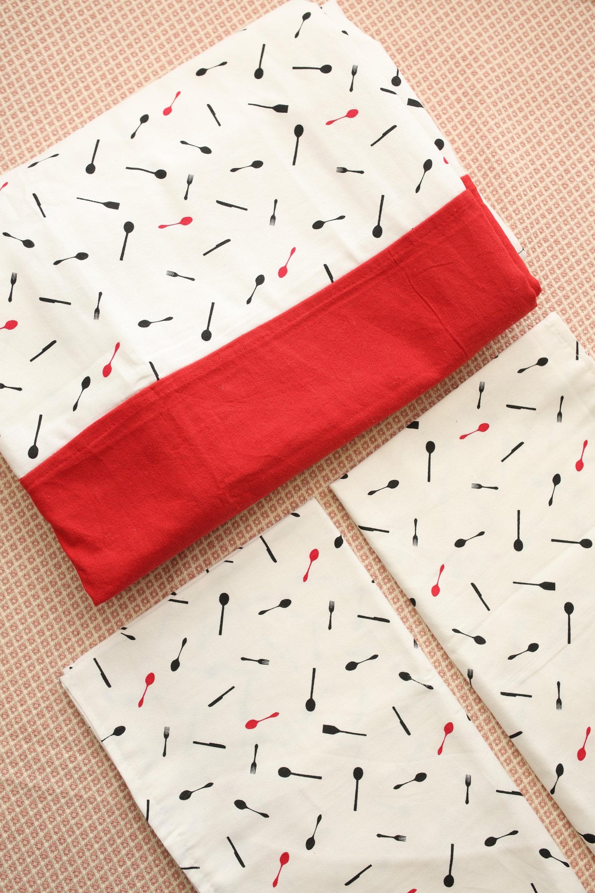 Bedsheets - Queen daily use border bedsheets