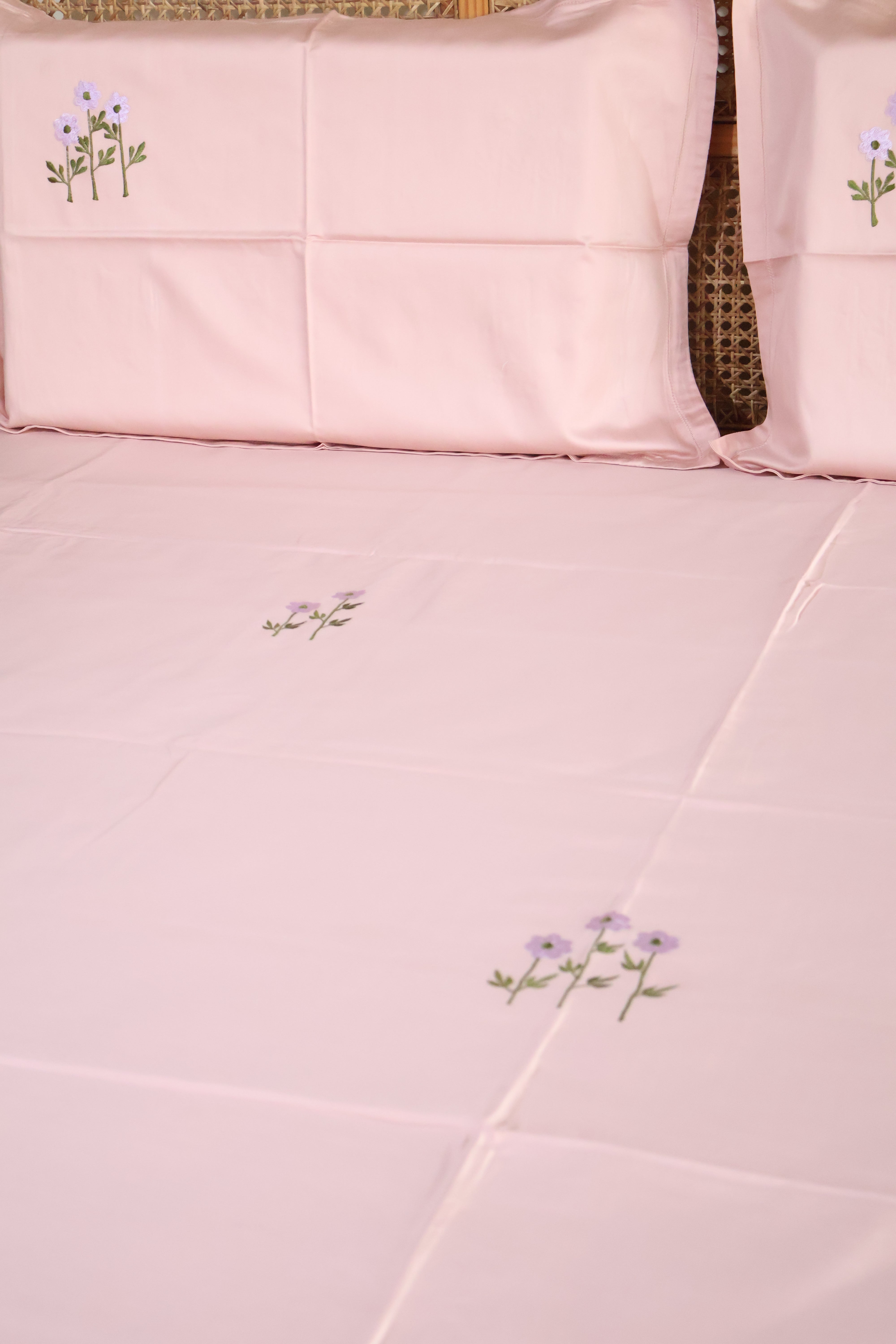 King Size Premium Machine Embroidery Bedsheet Set with 2 Pillow Covers (108x108)