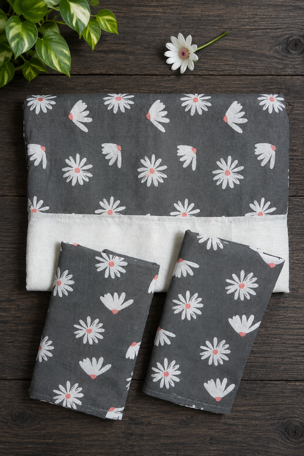 Bedsheets - King daily use border bedsheets