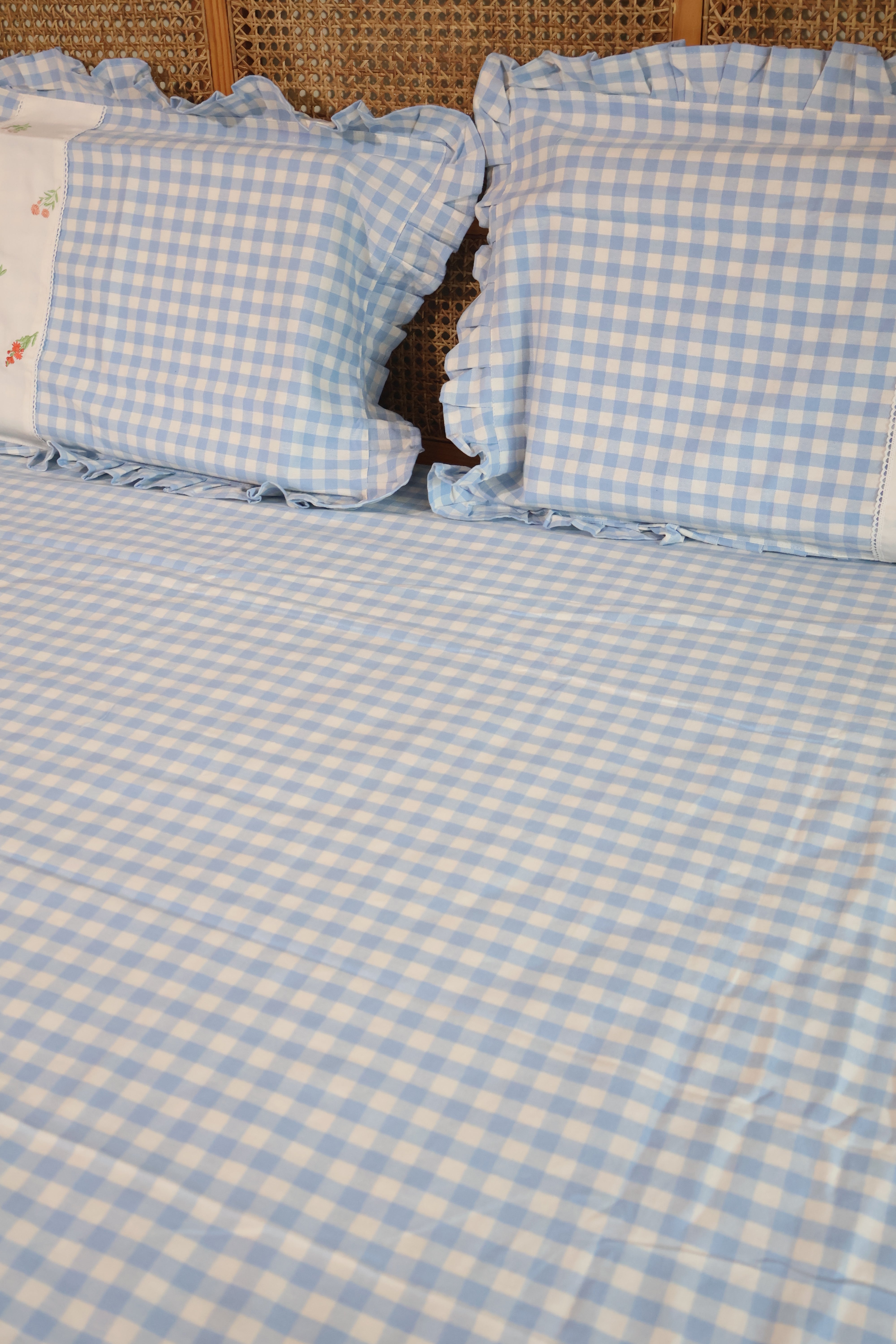 Bedsheets - King Premium check floral embroidery bedsheet