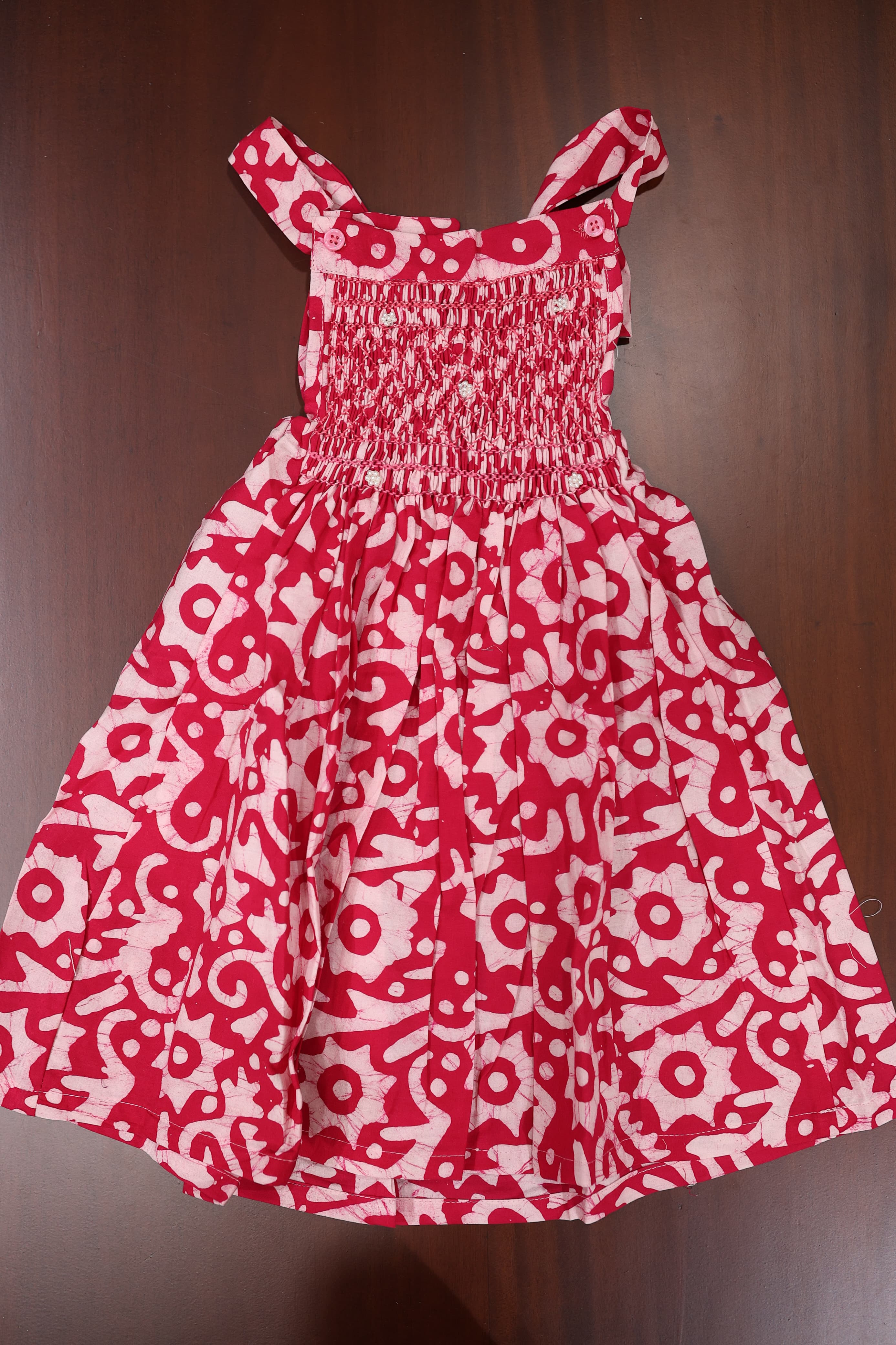 Xmas Kids : smocked dress 2-3 years xmas