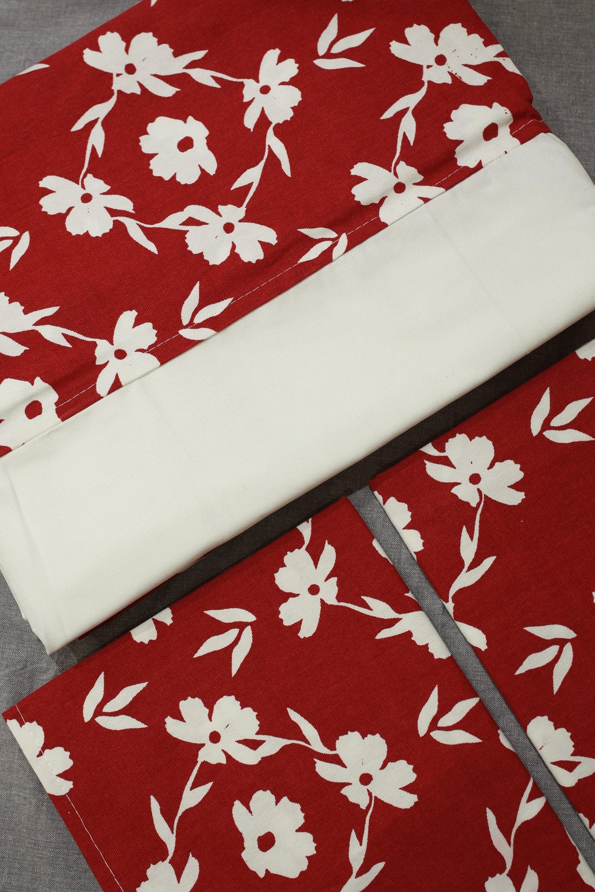 Bedsheets - Queen daily use border bedsheets
