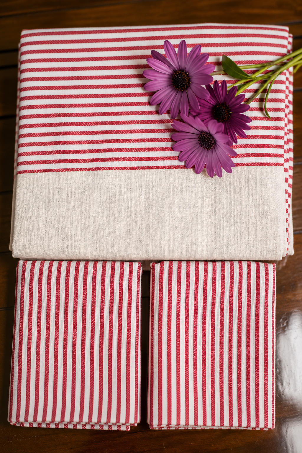 Bedsheets - King daily use border bedsheets