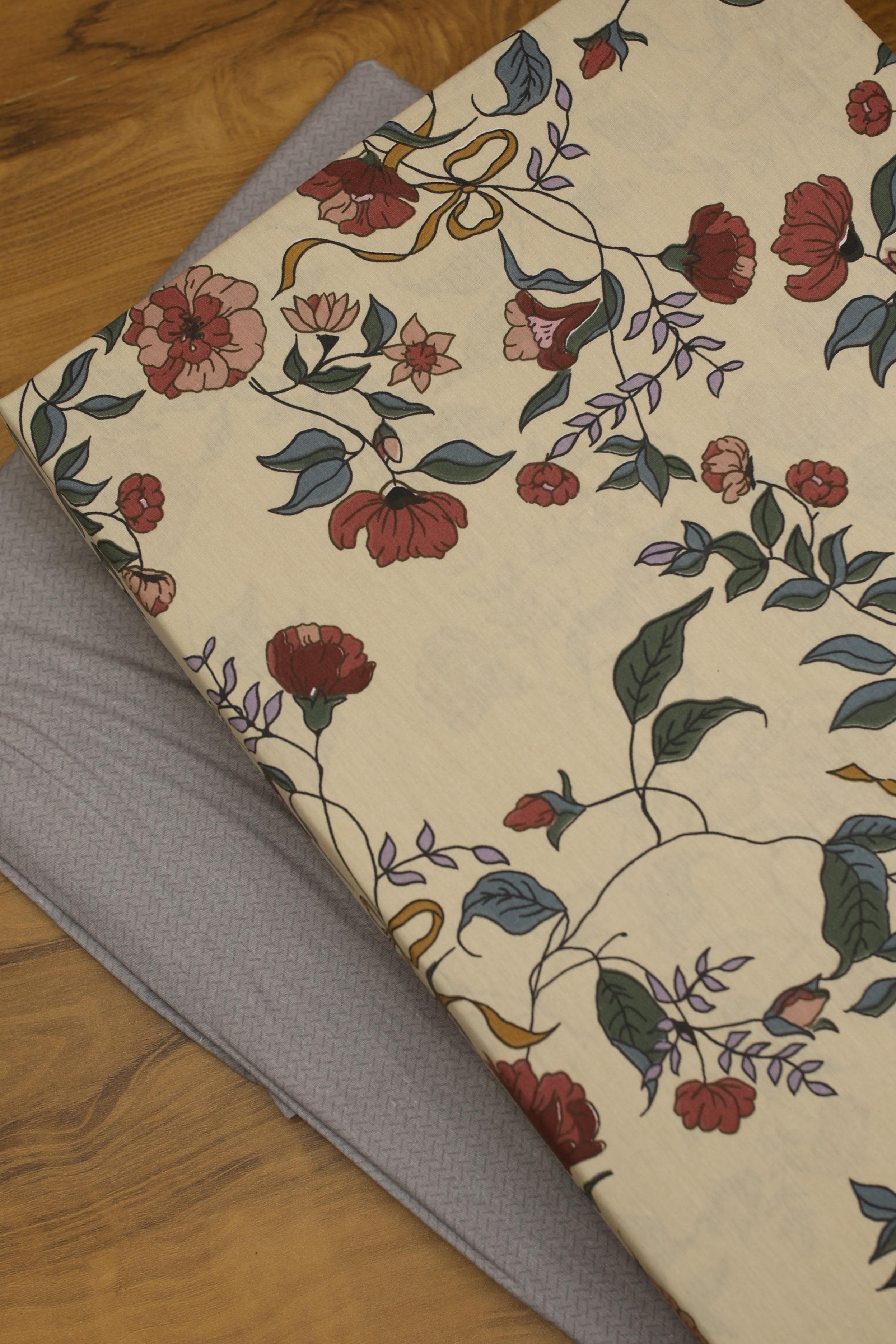 Bedsheets - Queen Soft cotton floral bedsheets (buzz)
