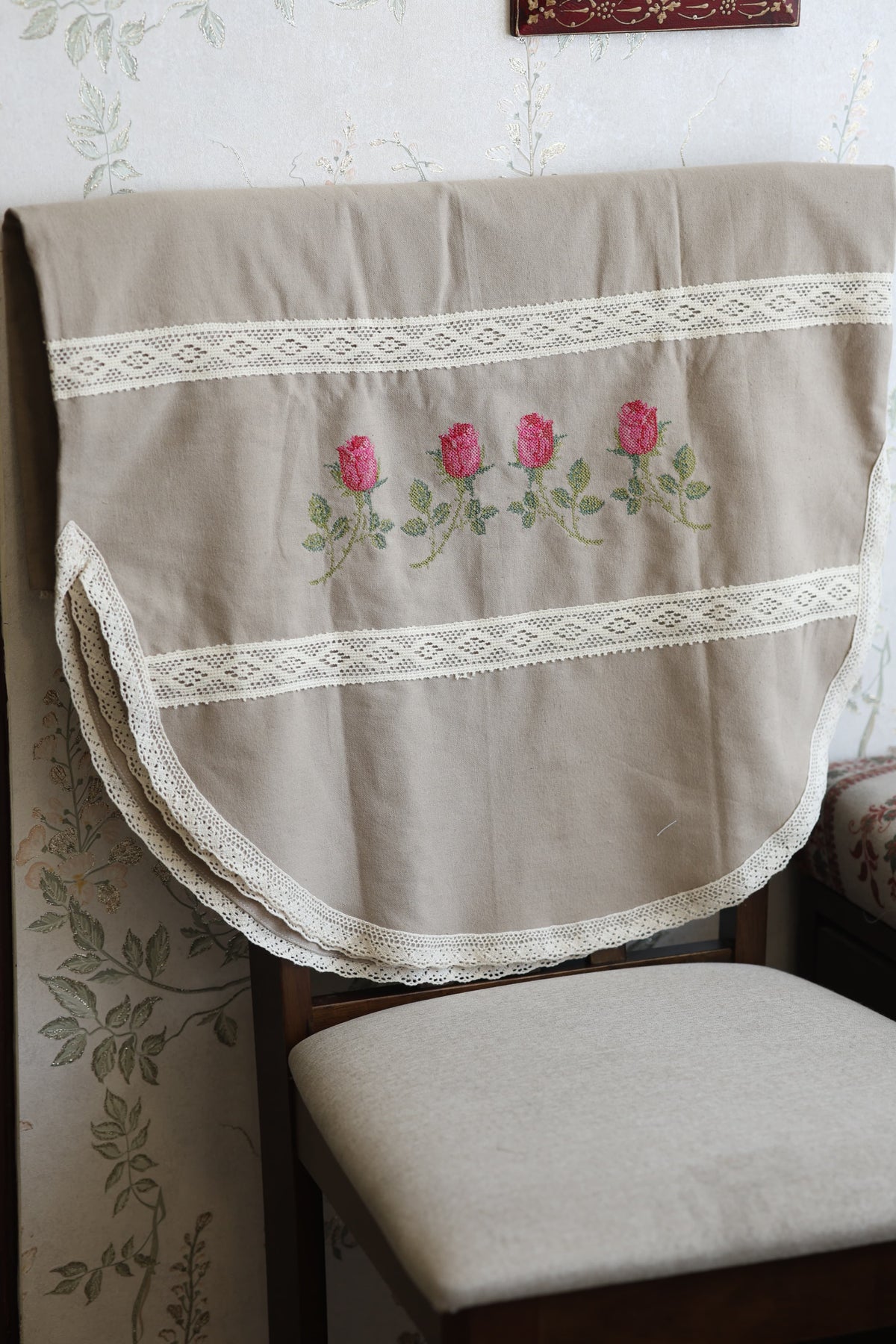 Chair / sofa back - cross stitch embroidery 3+2