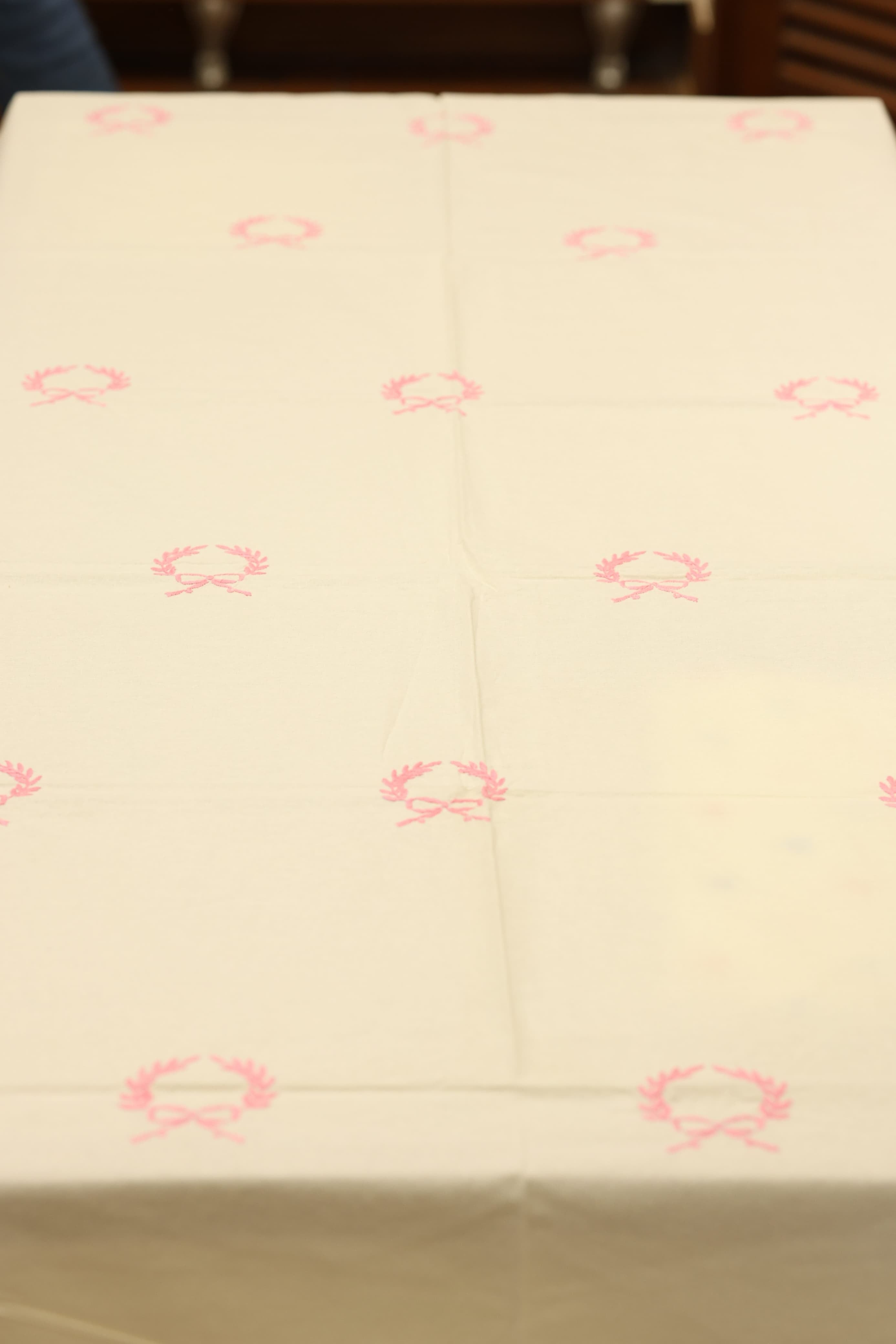 Table cloth - 6 seater Hand embroidery