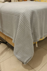 Bedspread queen honey comb