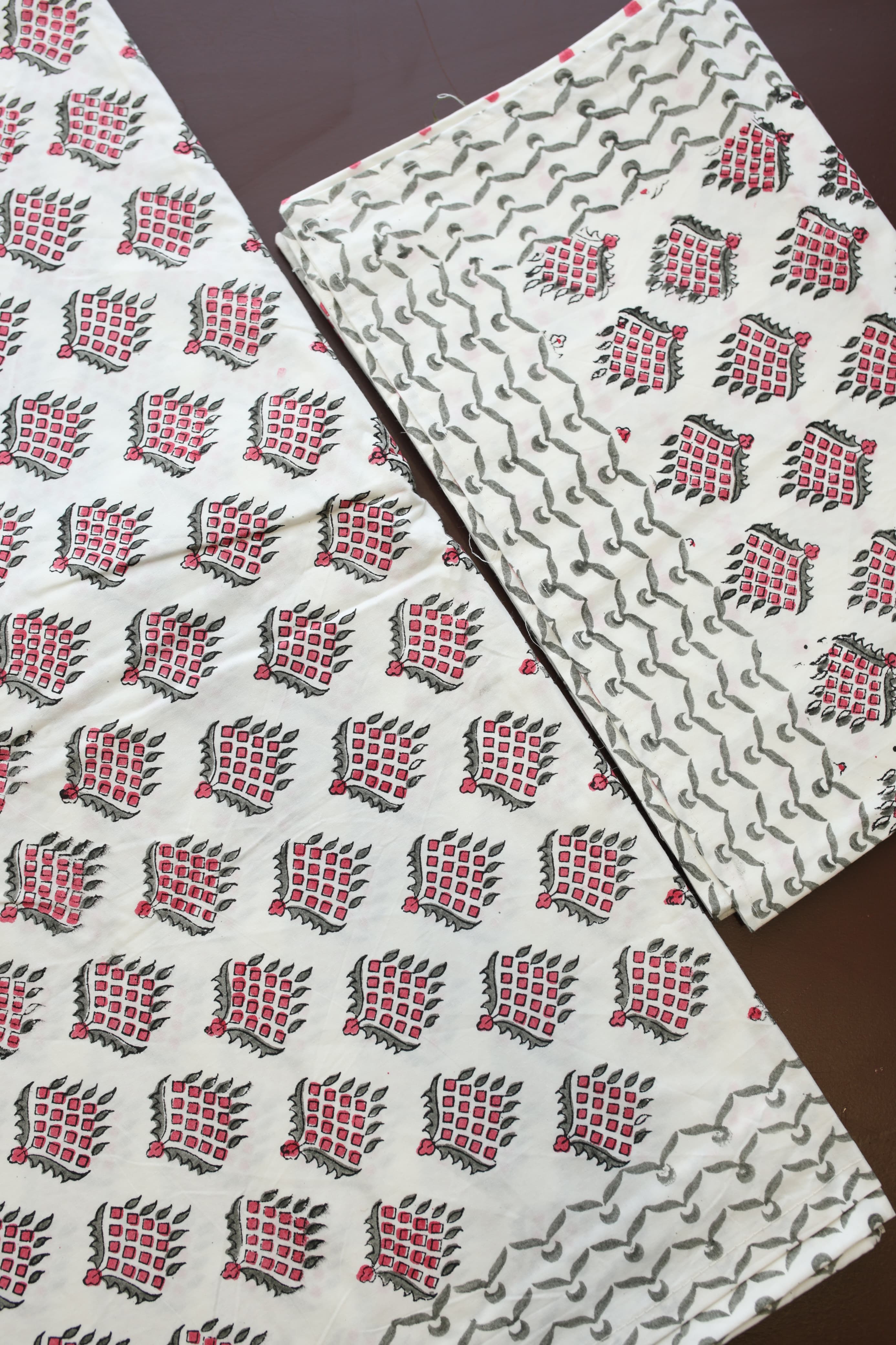 Bedsheets - King percale cotton handblock soft lily  bedsheets
