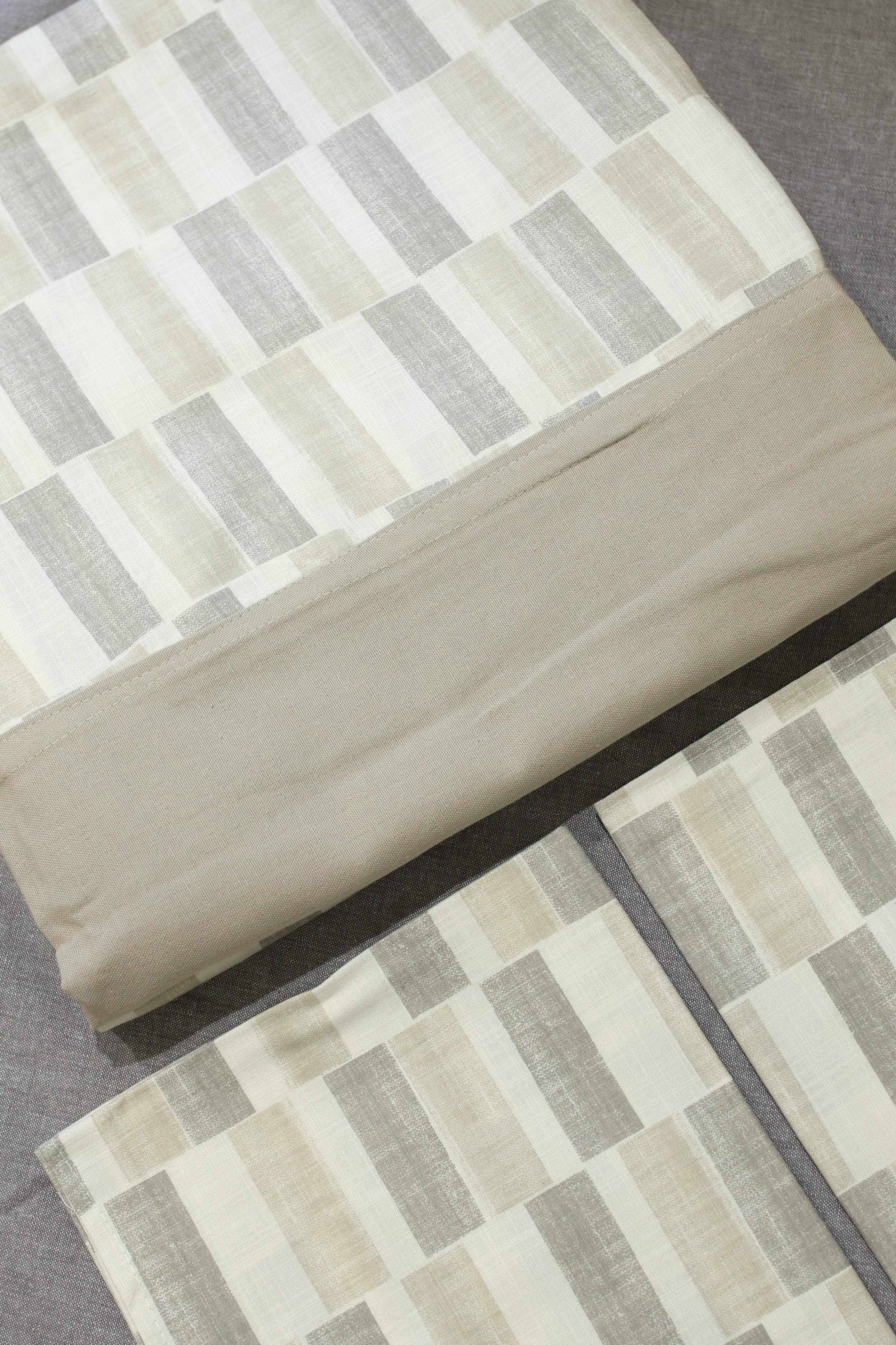 Bedsheets - King Daily use border bedsheets
