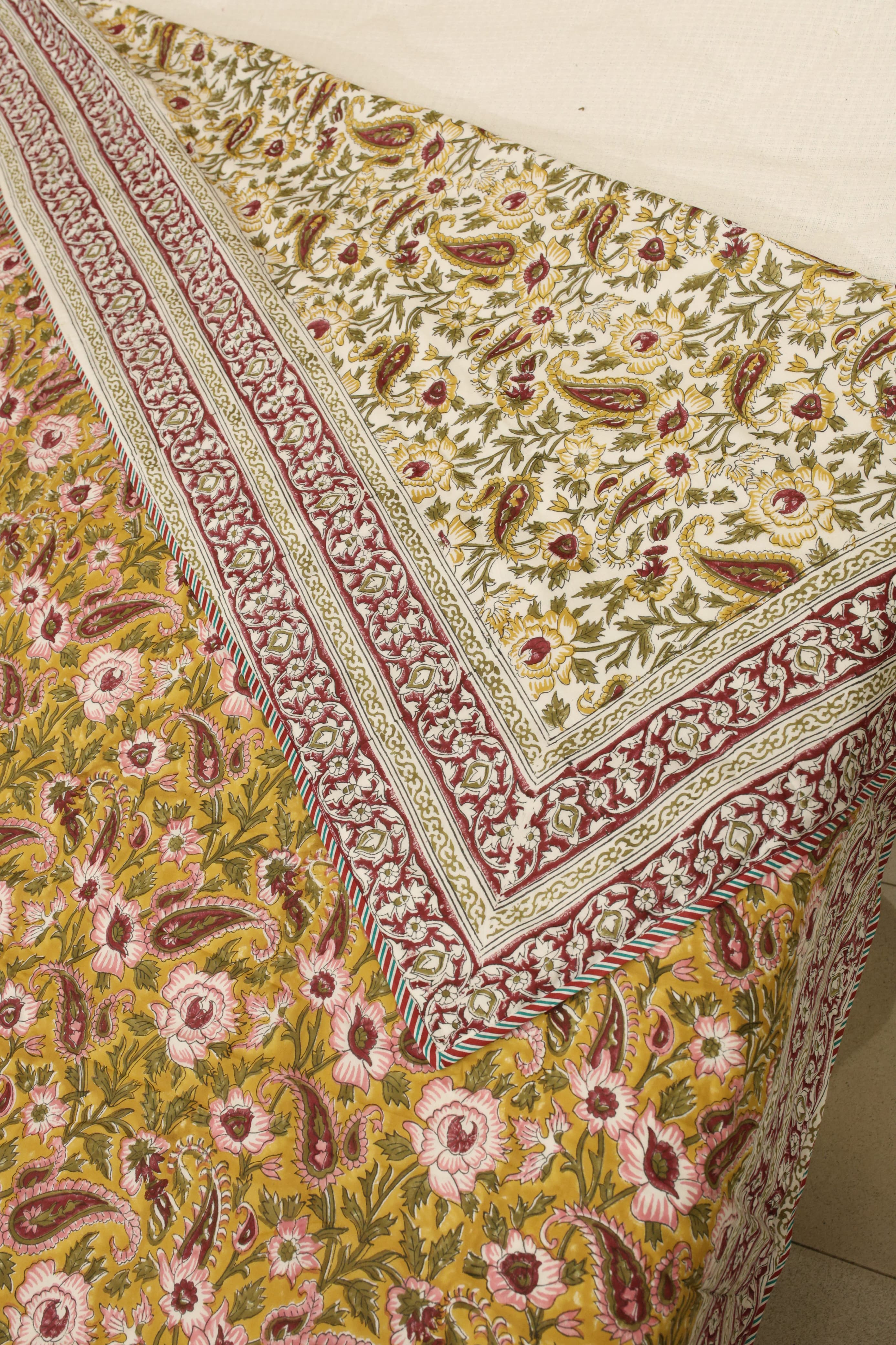Double dohar / Blanket - Mughal handblock print