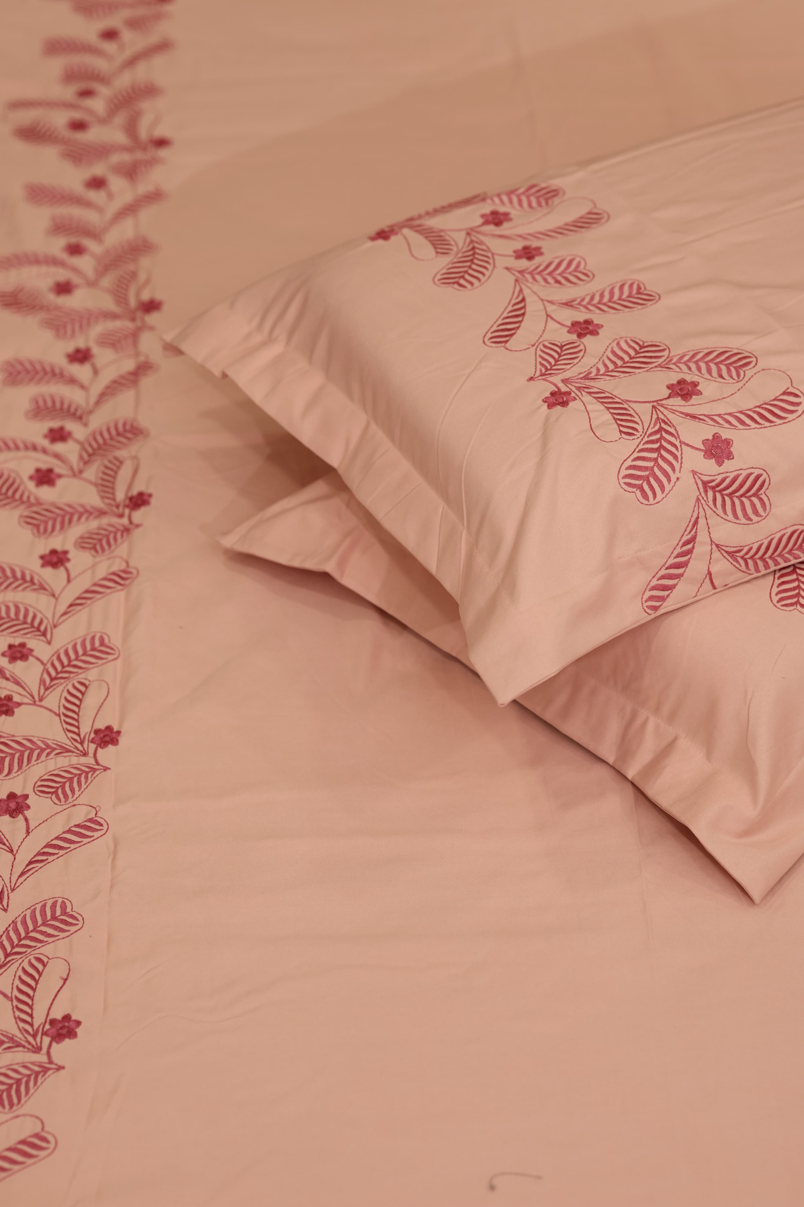 Elegant Embroidery Queen Bedsheet Set MEQ