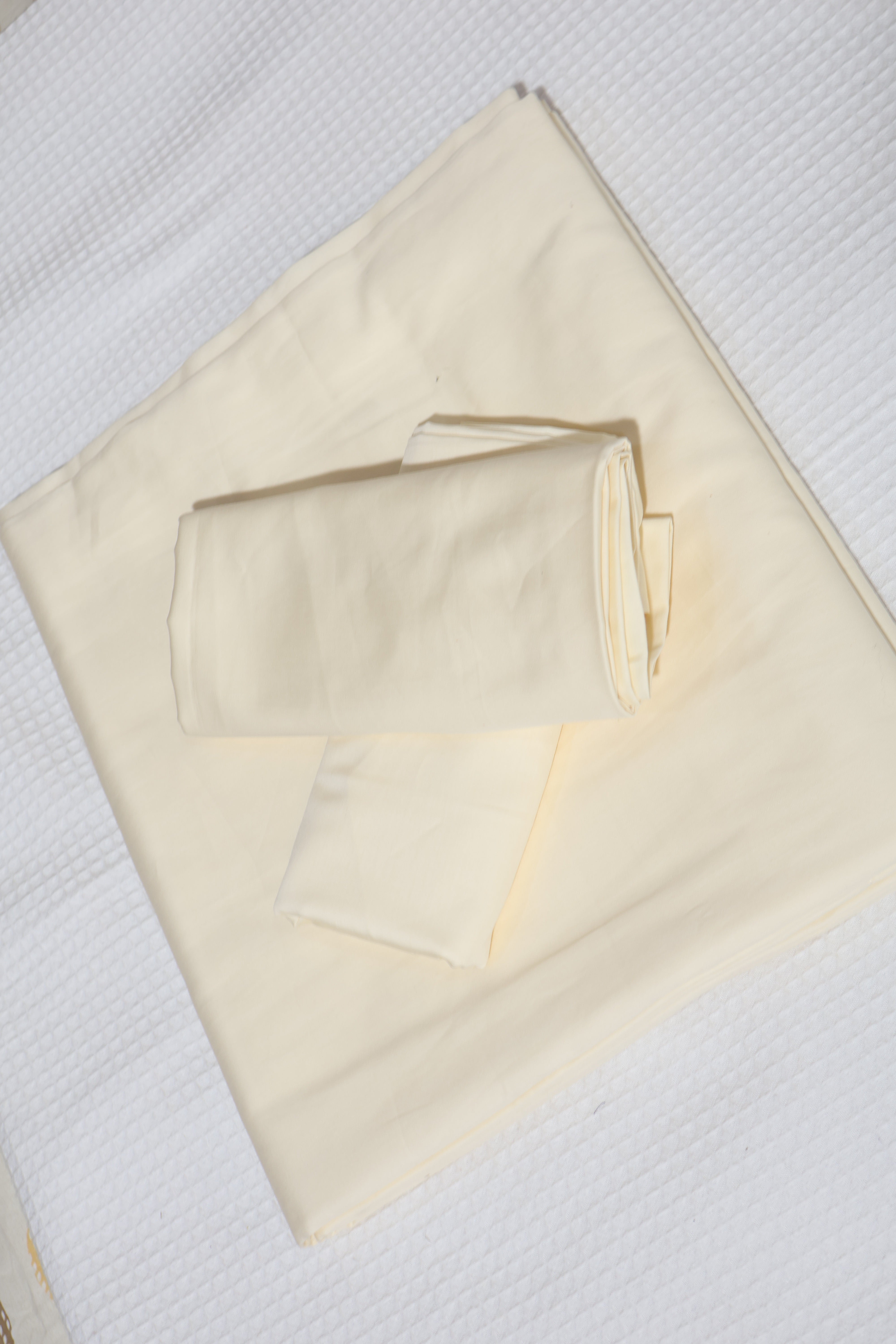 Satin Solid Colour Bedsheet