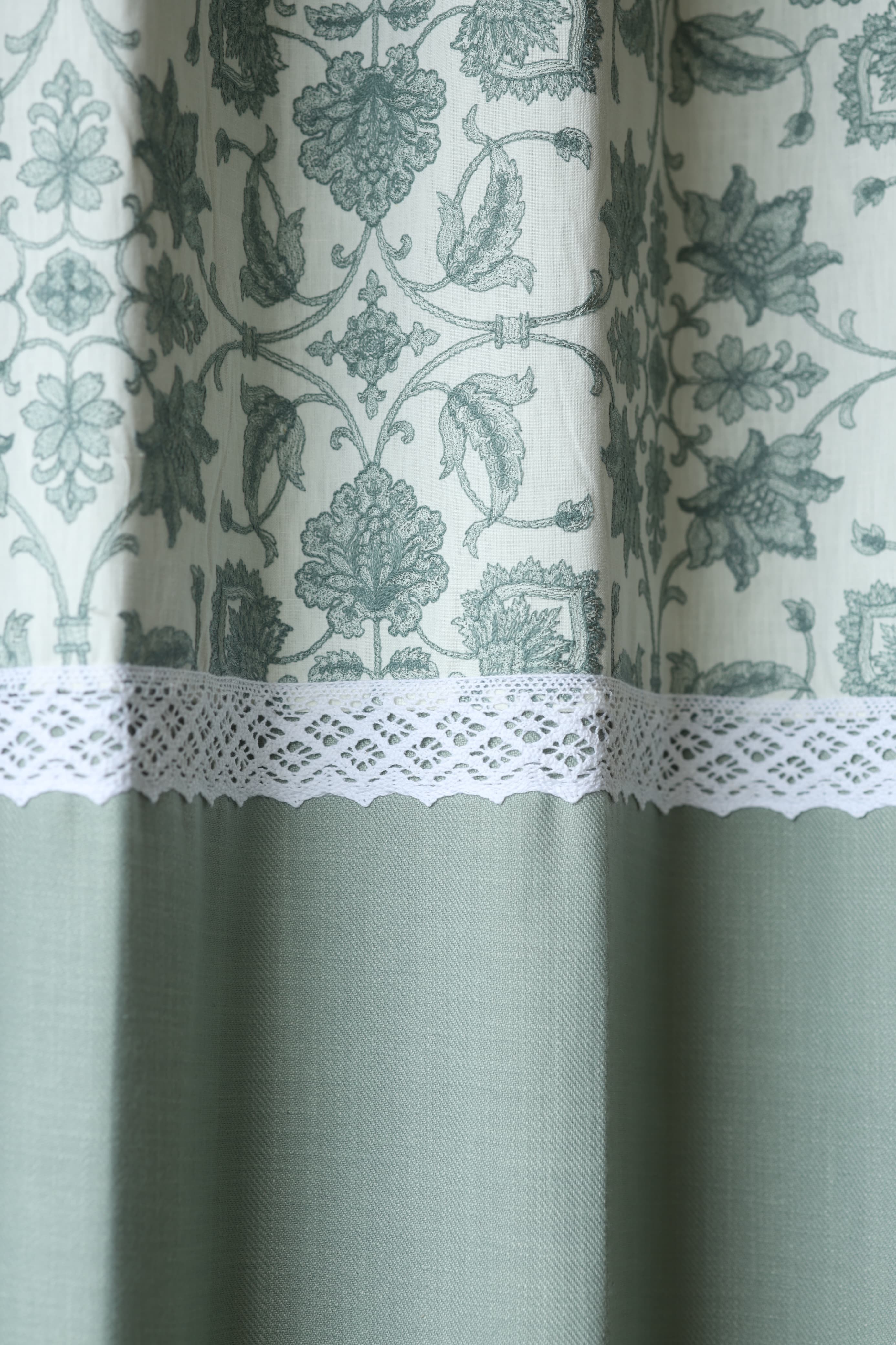 Premium Sage Green Embroidery Opaque Curtain busan
