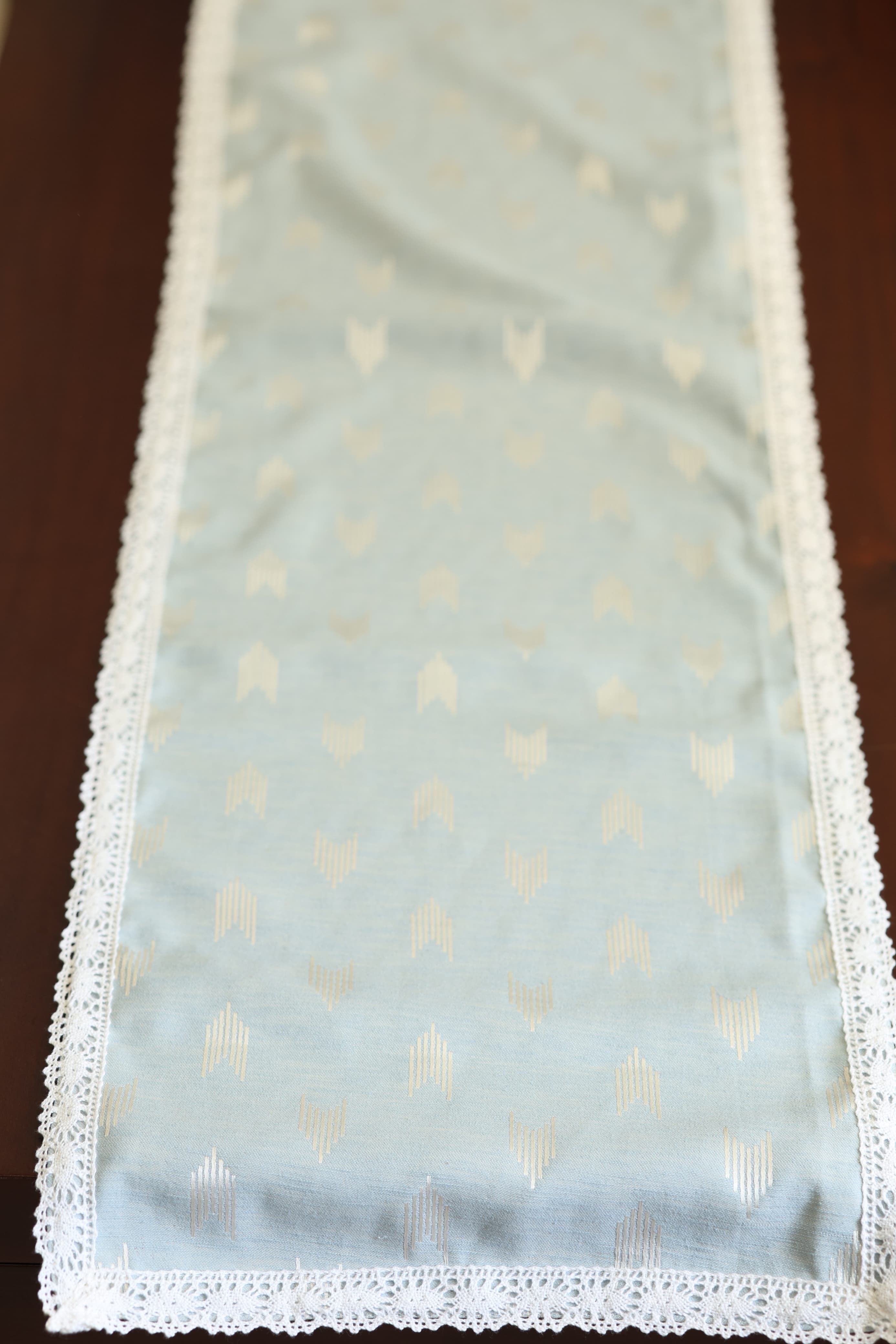 Table Runners - 8seater embroidery runner