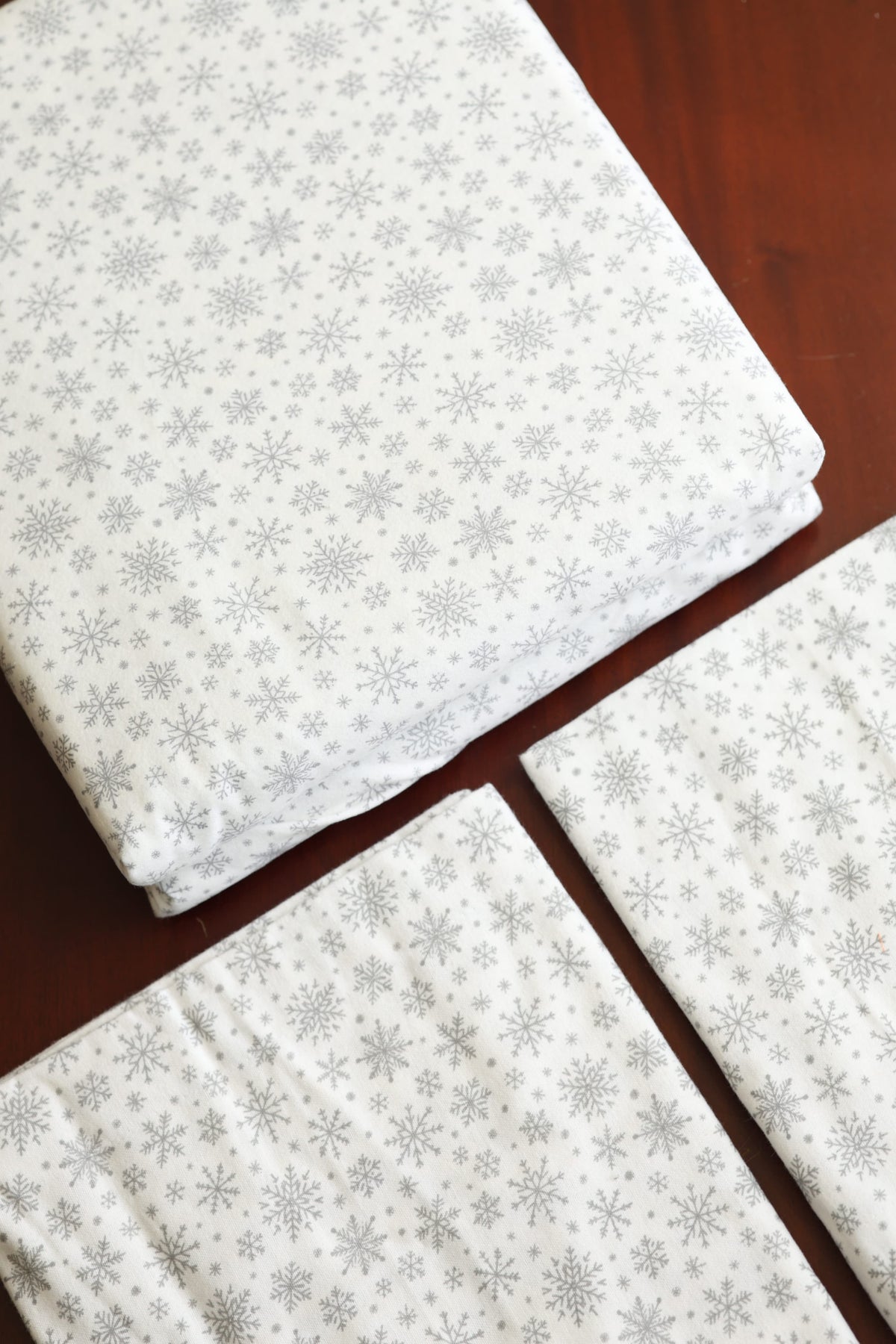 Vintana Queen Size Soft Cotton Flannel Bedsheet Set