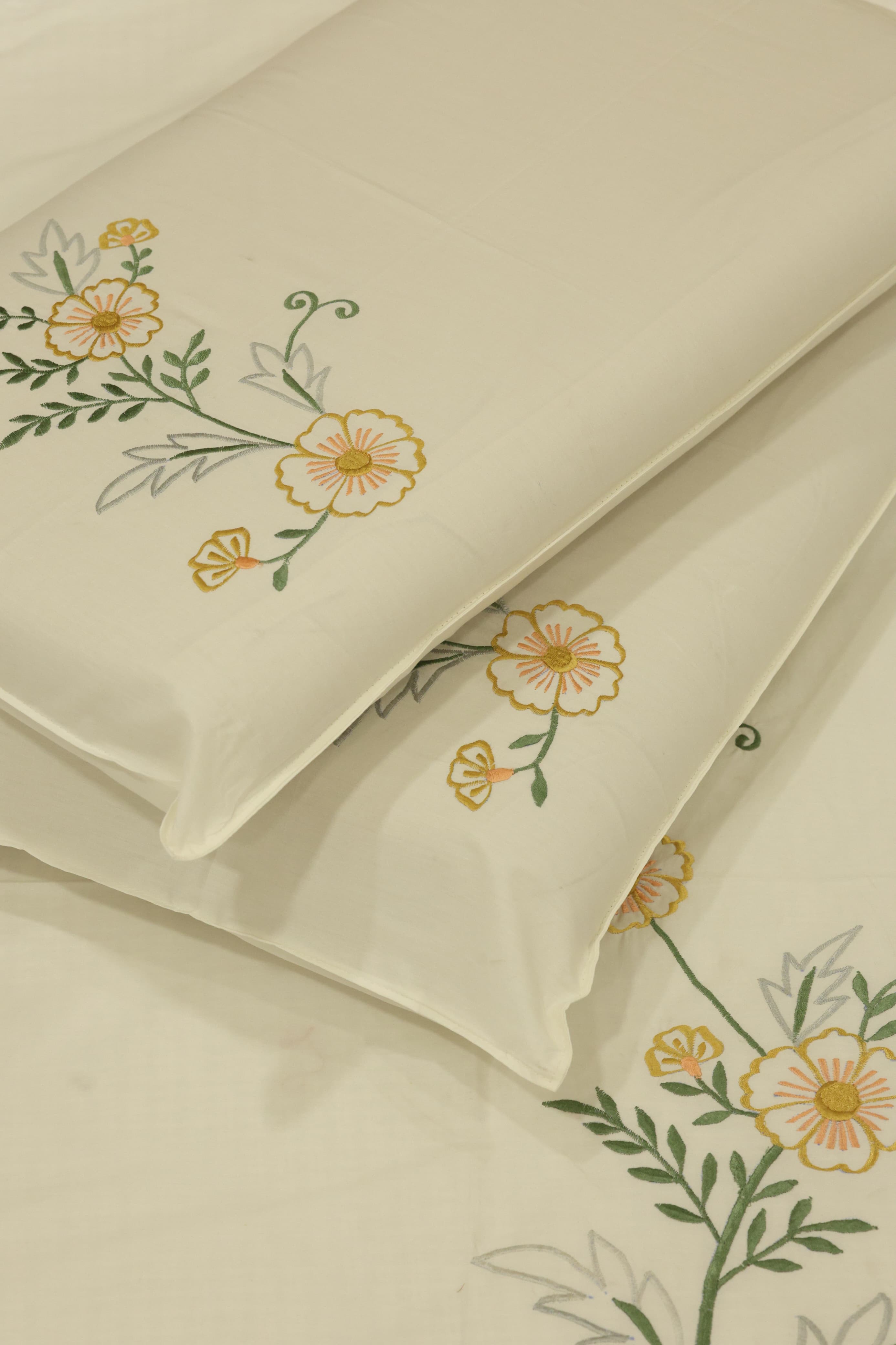 King Size Premium Machine Embroidery Bedsheet Set with 2 Pillow Covers (108x108")