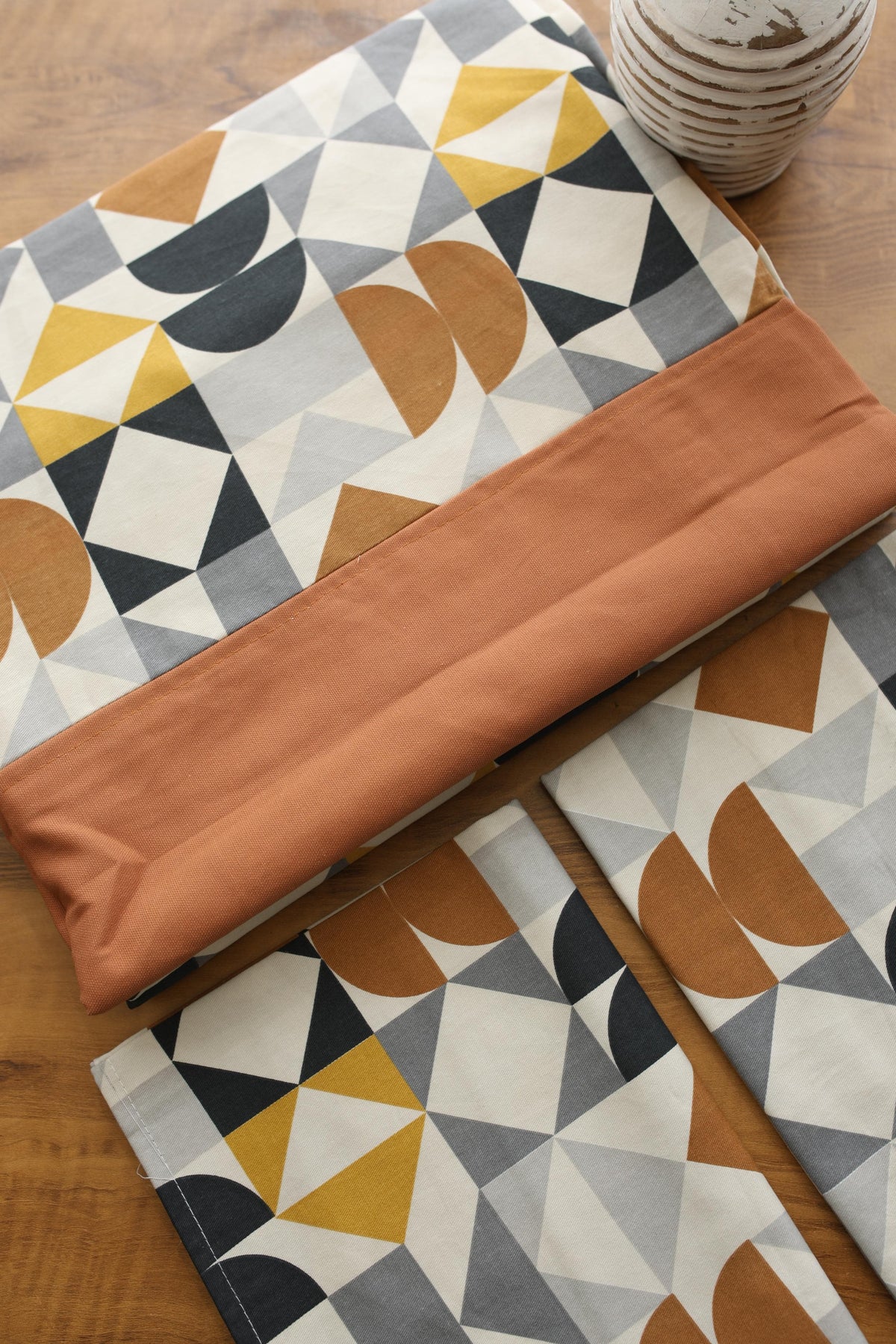 Bedsheets - Queen daily use border bedsheets