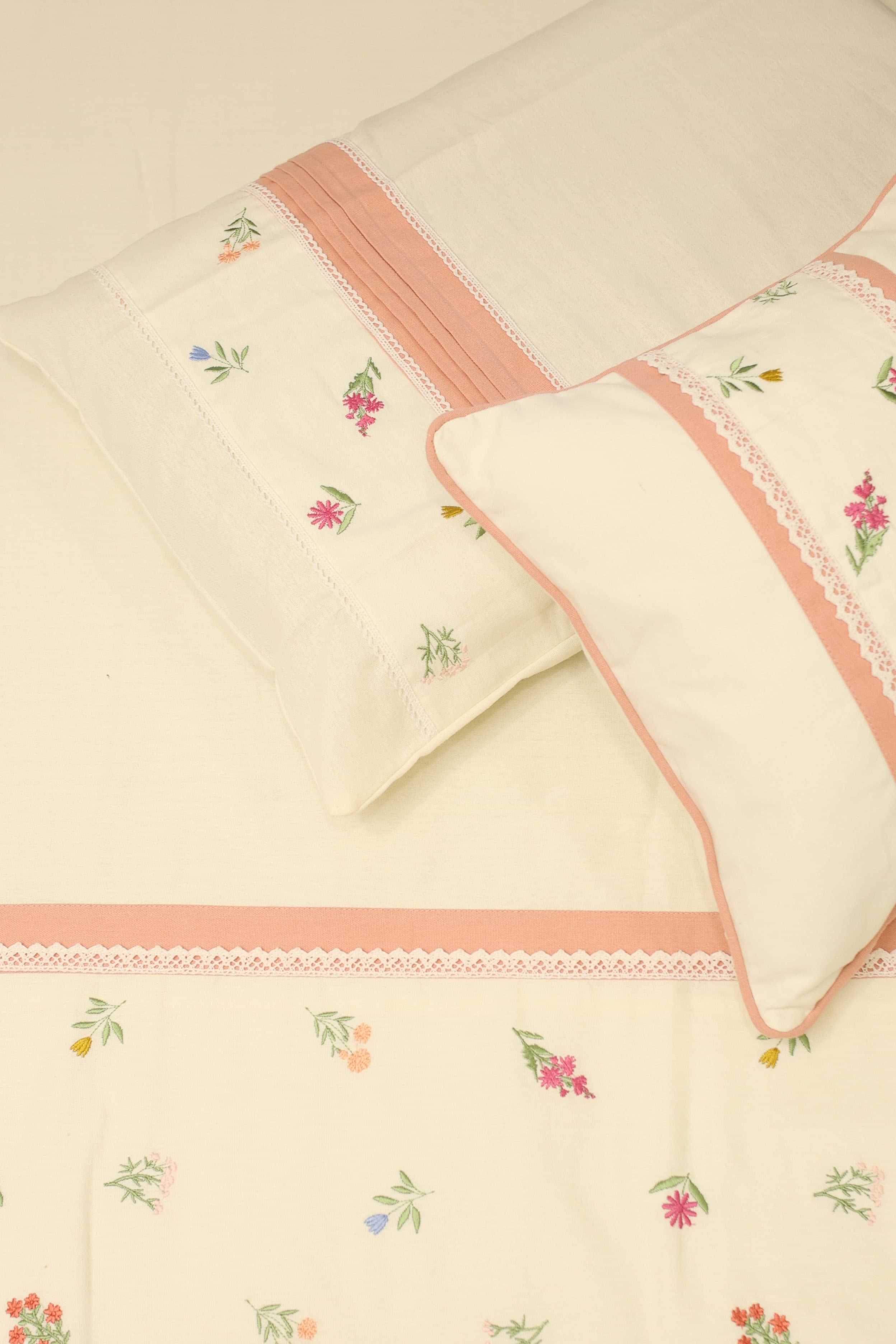 Bedsheets - King premium Machine Embroidery Bedsheet multi