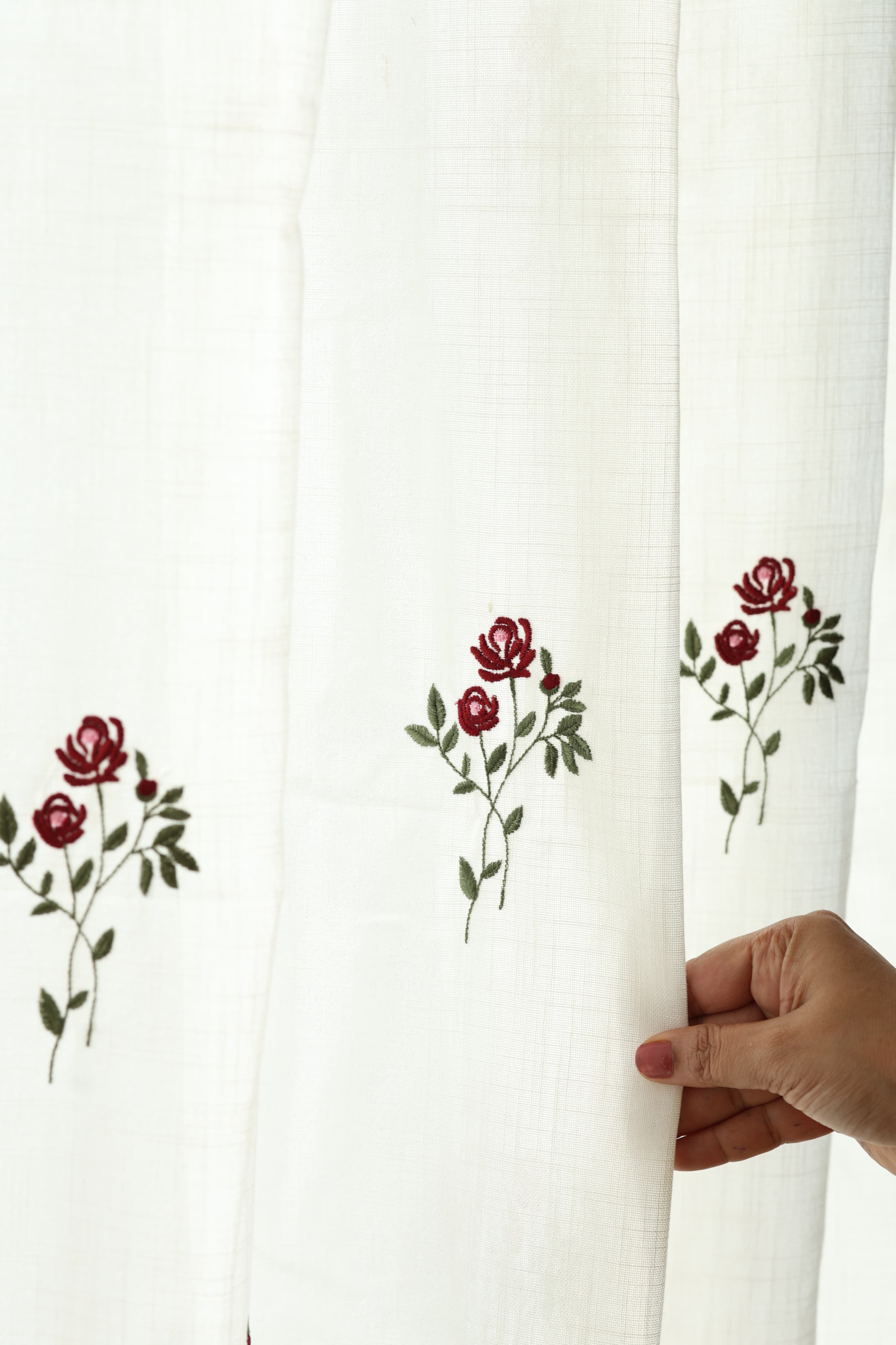 Curtains - Embroidery Semi transparent curtains LINEN ROSE ( off white base)