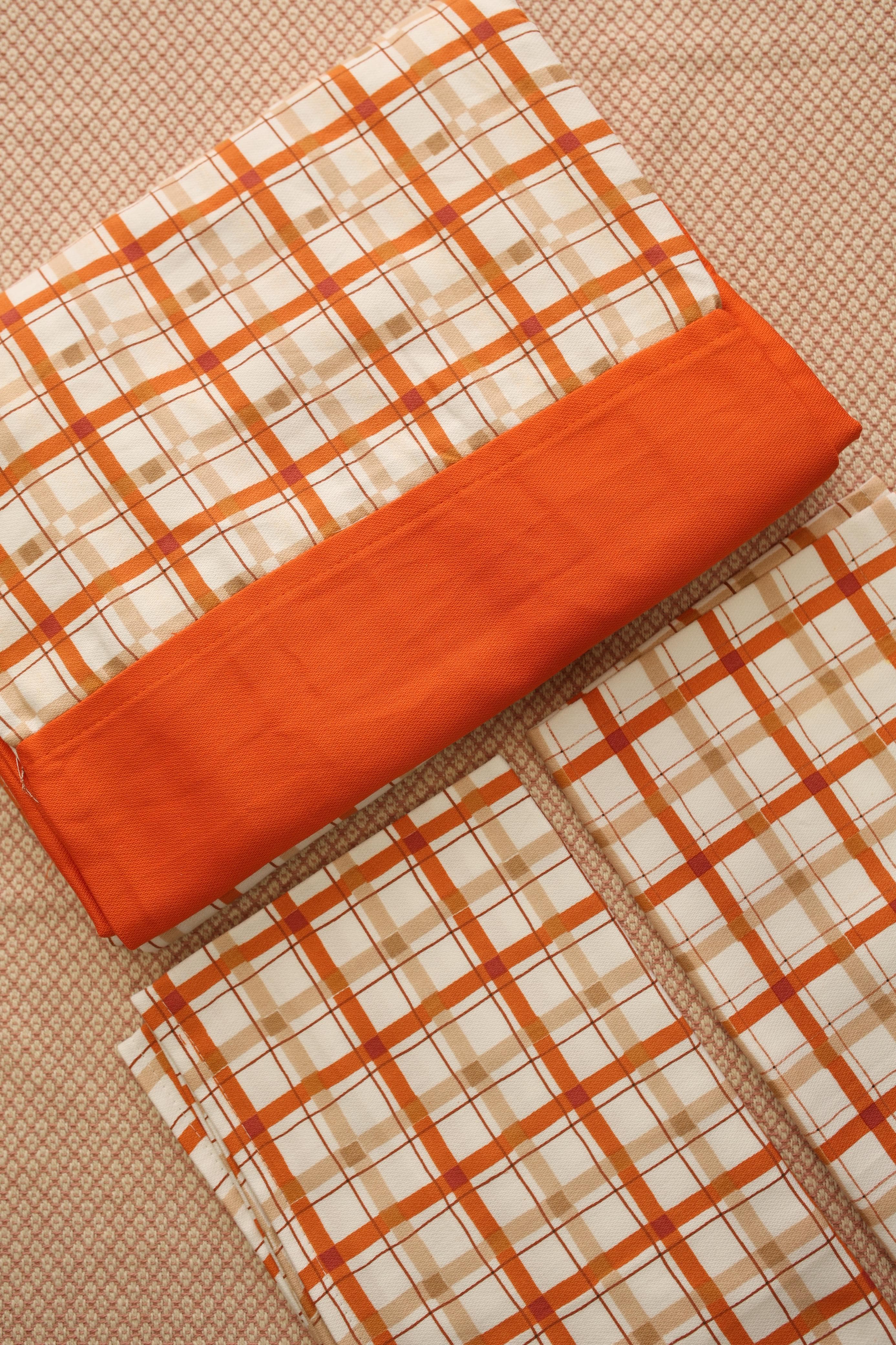 Bedsheets - Queen daily use border bedsheets