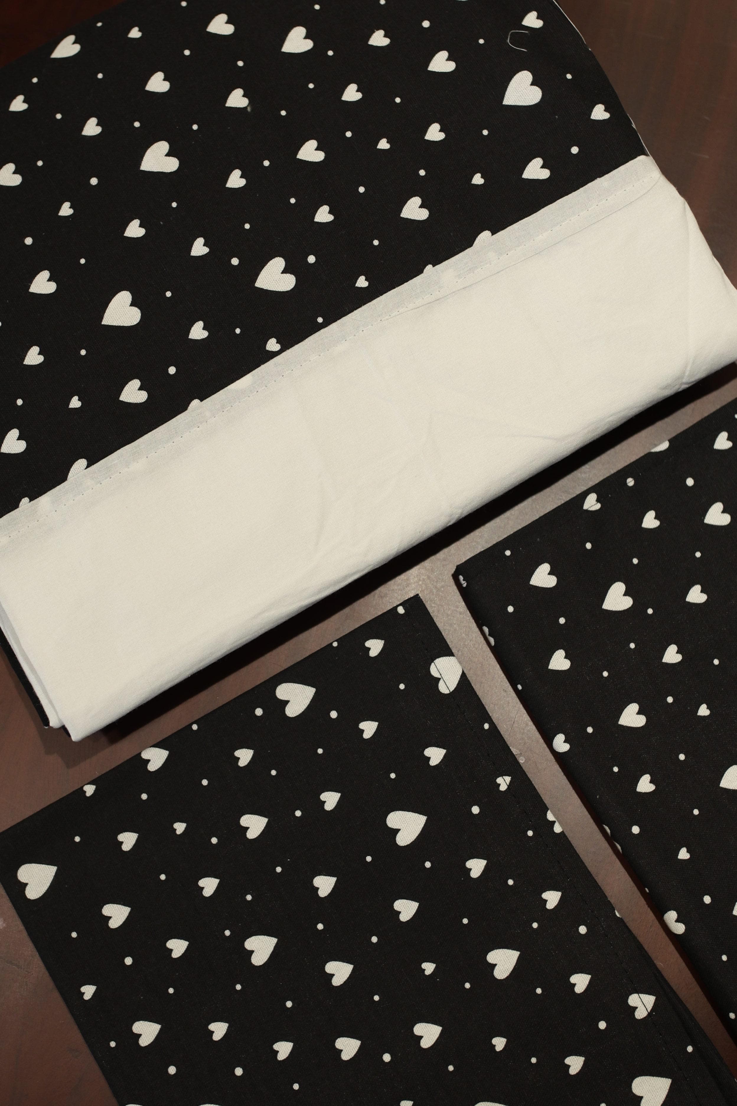 Bedsheets - King Daily use border bedsheets