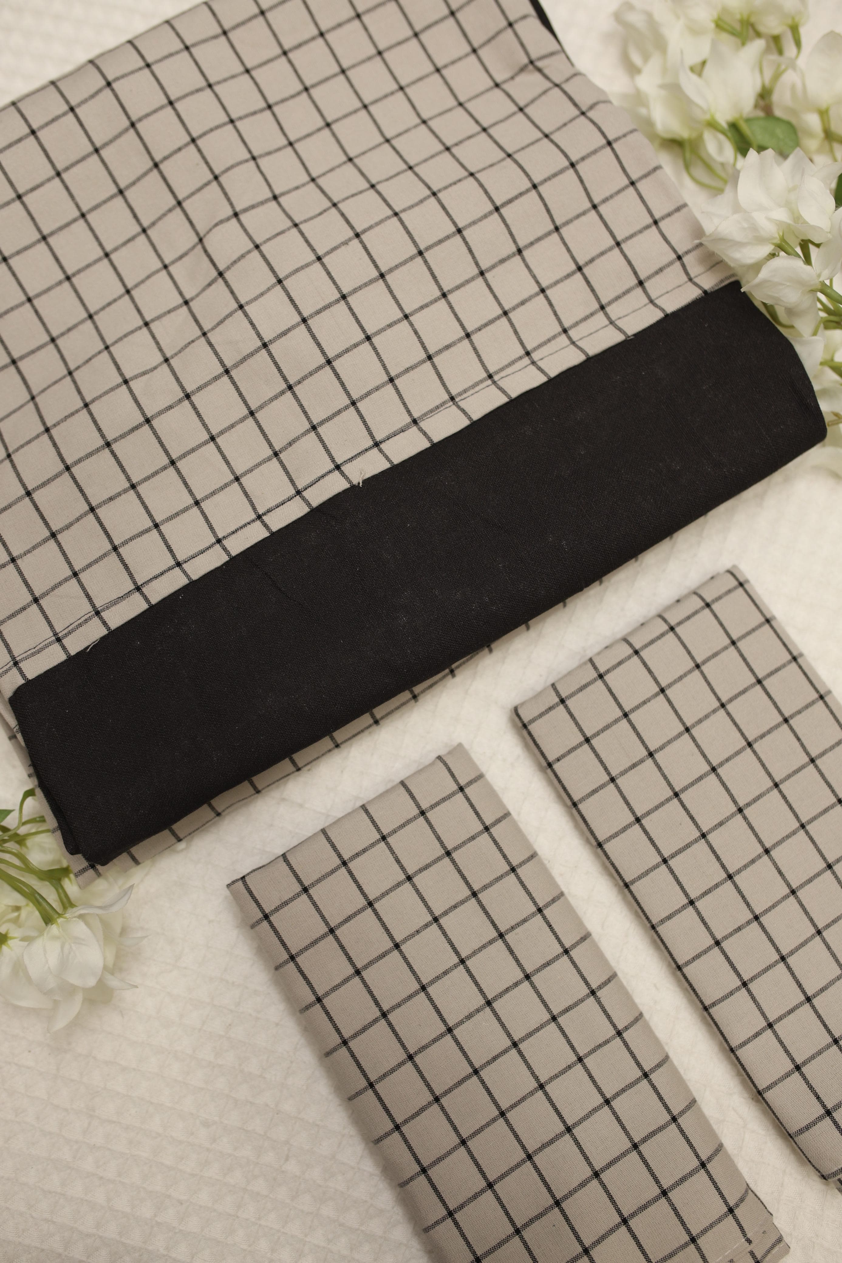 Bedsheets-King Daily use border bedsheets